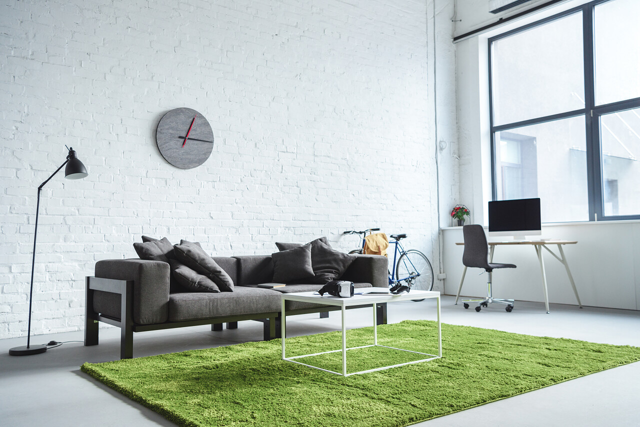 现代家庭办公用数字小工具和计算机