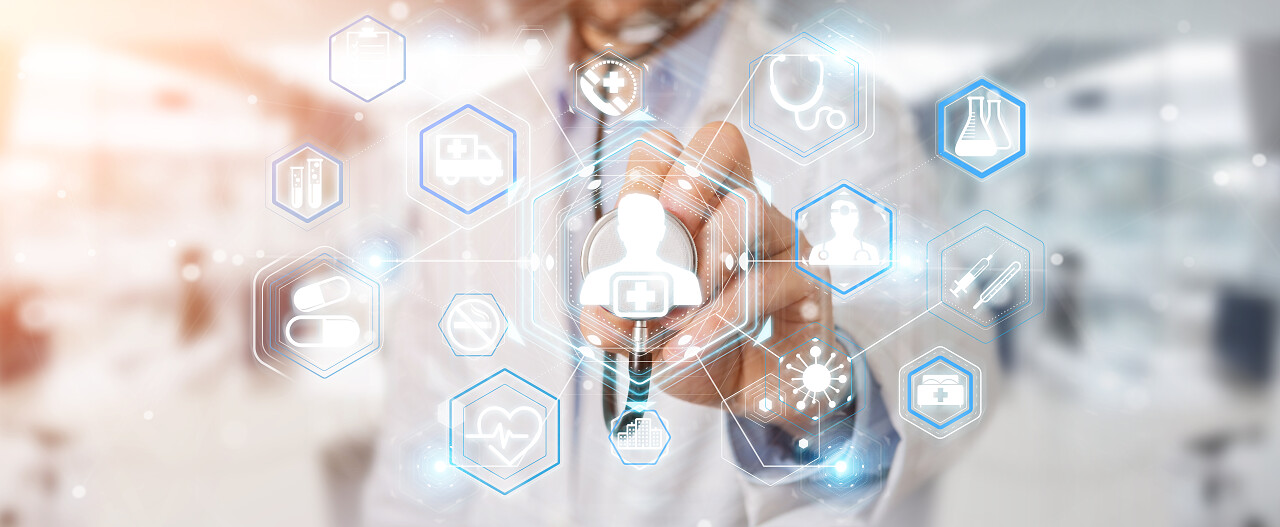 医生在模糊的背景下使用数字医学未来界面3d 渲染医疗平台