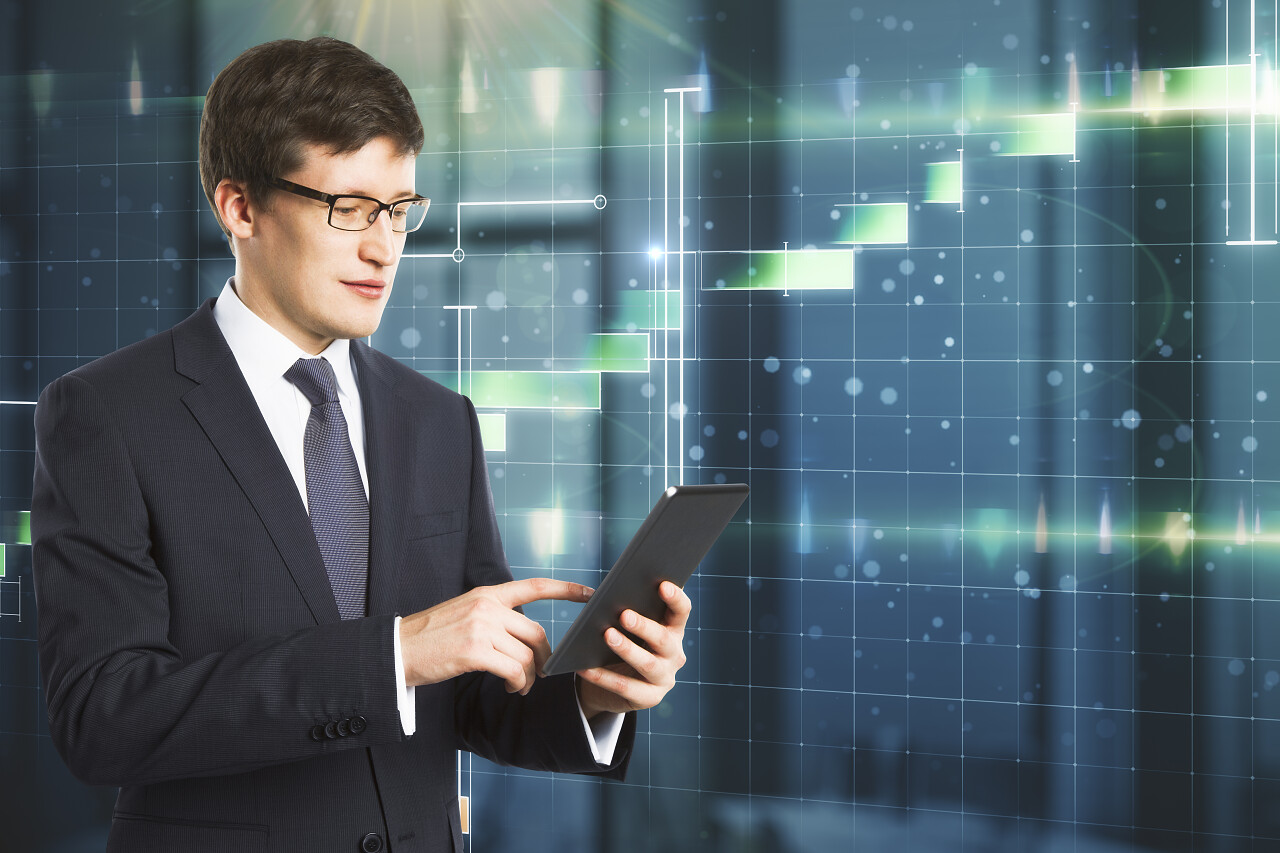 商人与在办公的场景