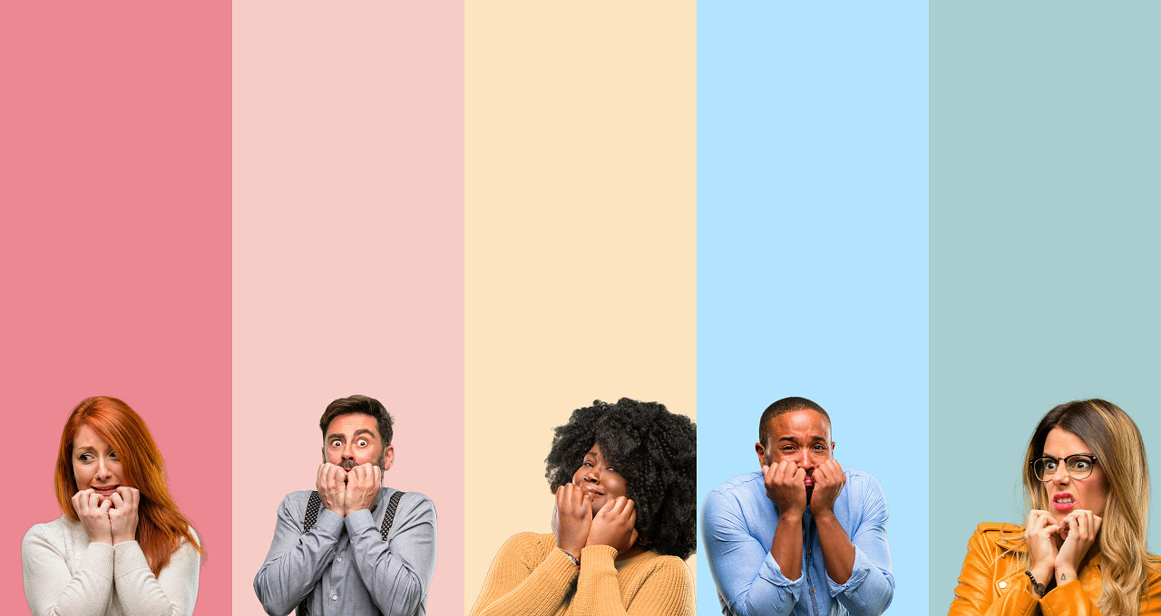 一群人女人和男人惊恐不安焦虑紧张害怕