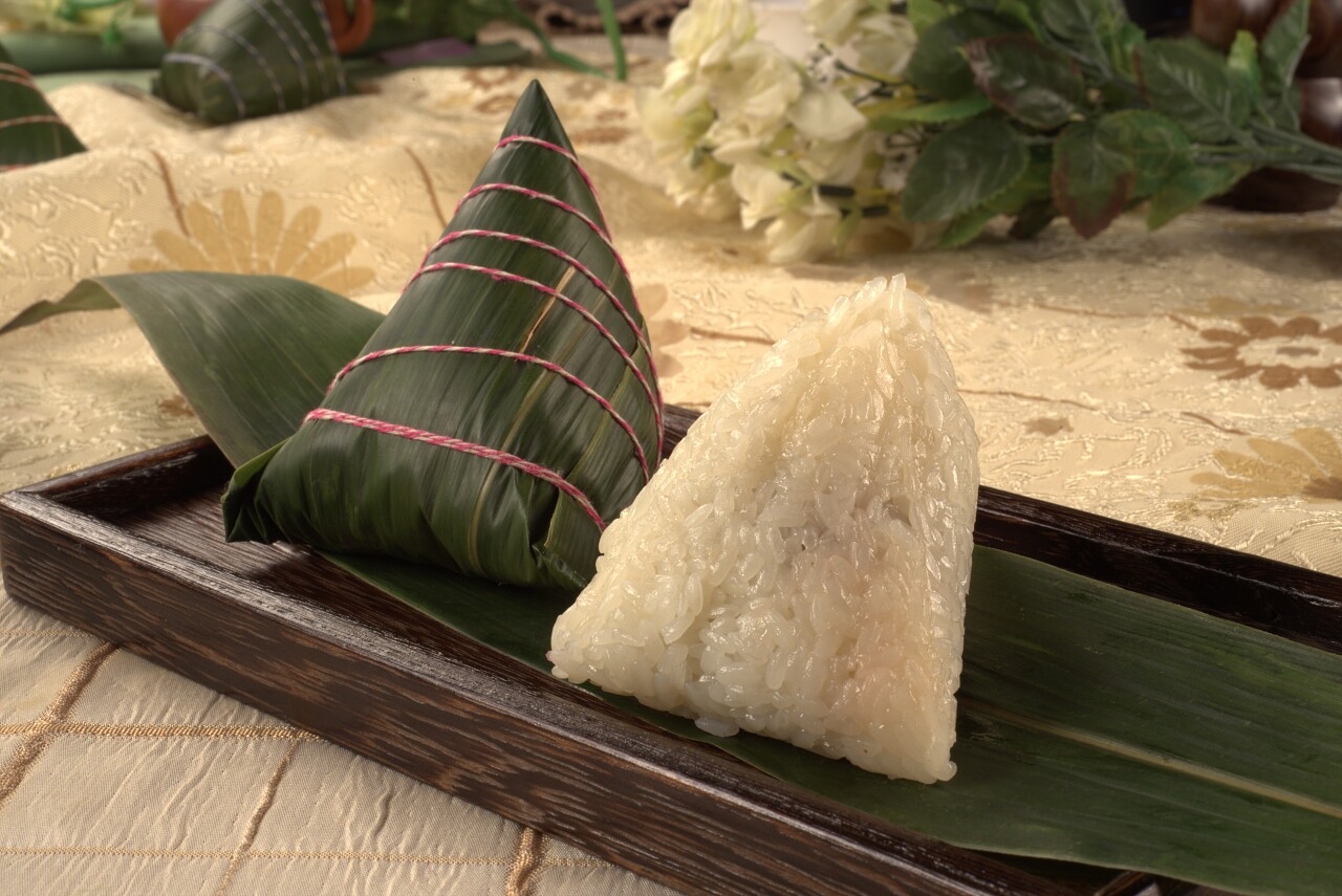 端午节粽子端午节美食特写的粽子中国传统食品端午节