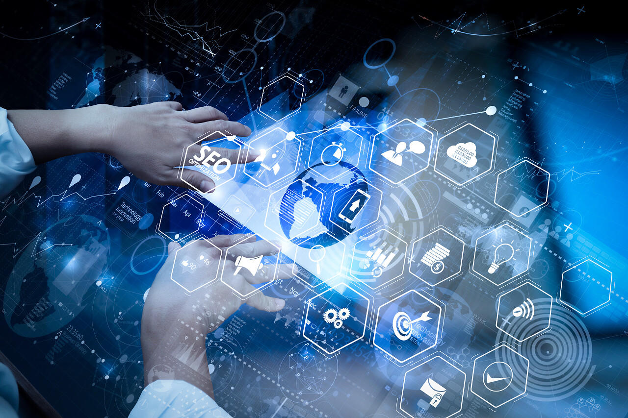 Seo 优化网站与移动网站和登陆网页的虚拟图