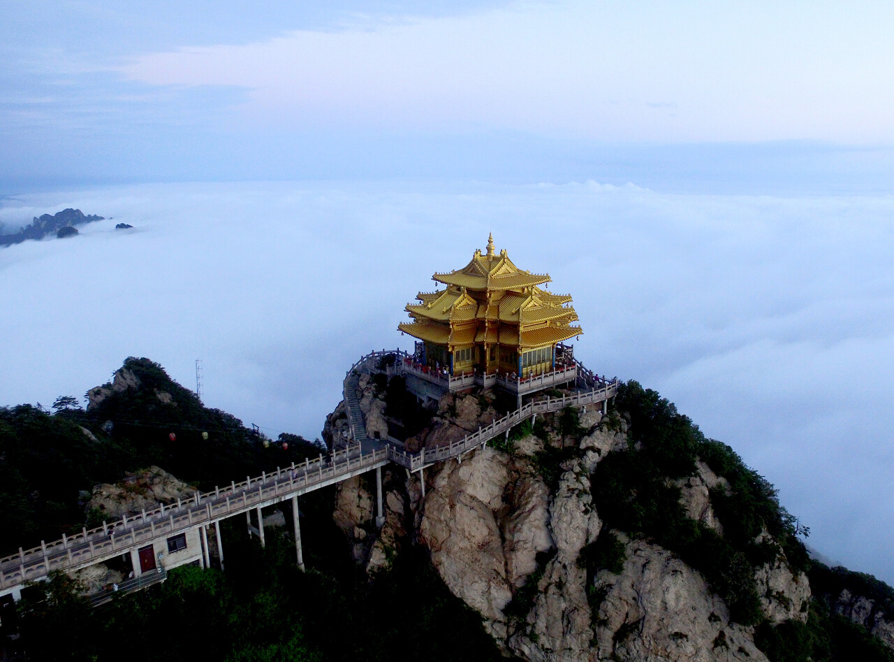 中国中部河南省洛阳市洛川县老君山河南旅游洛阳