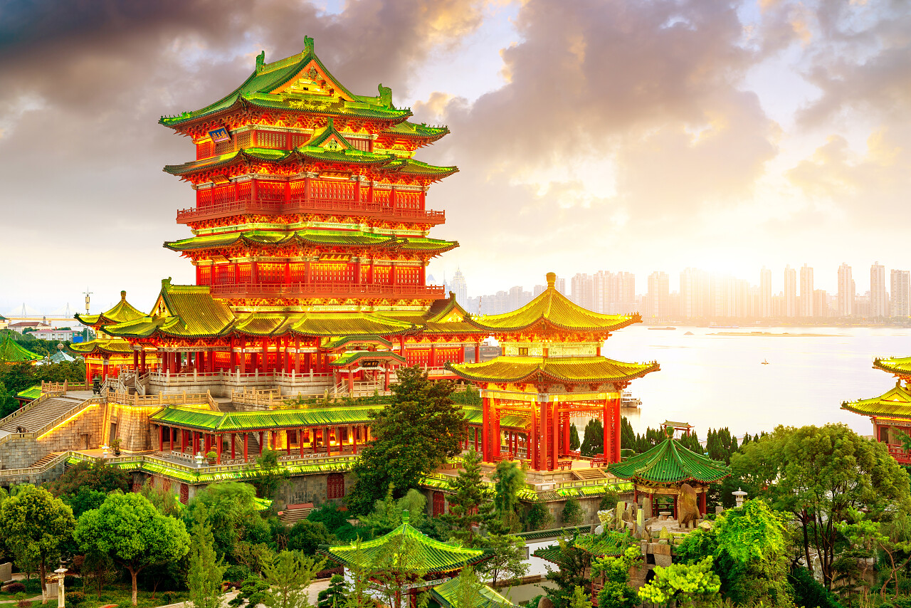 南昌腾旺亭子是中国著名的古建筑之一南昌旅游