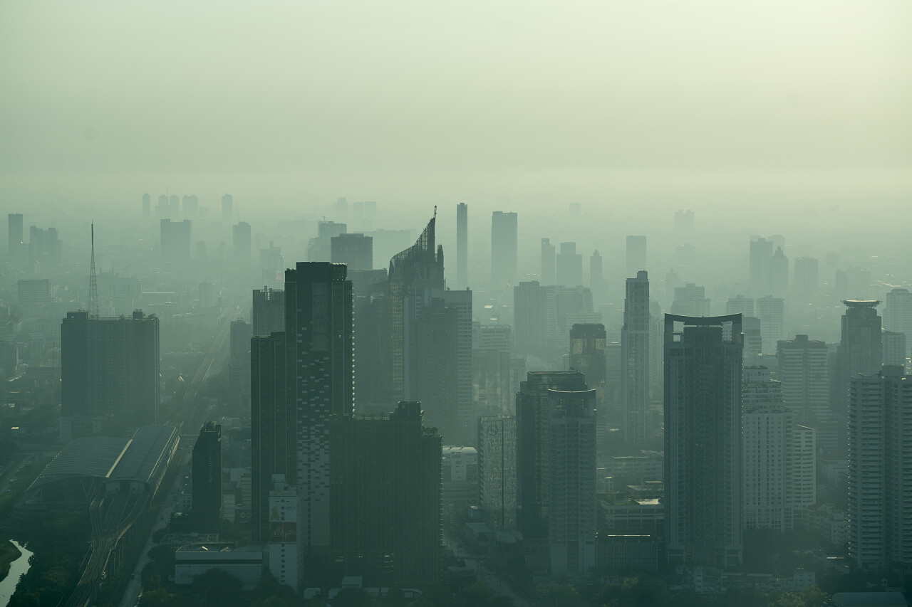 迷雾笼罩下的城市