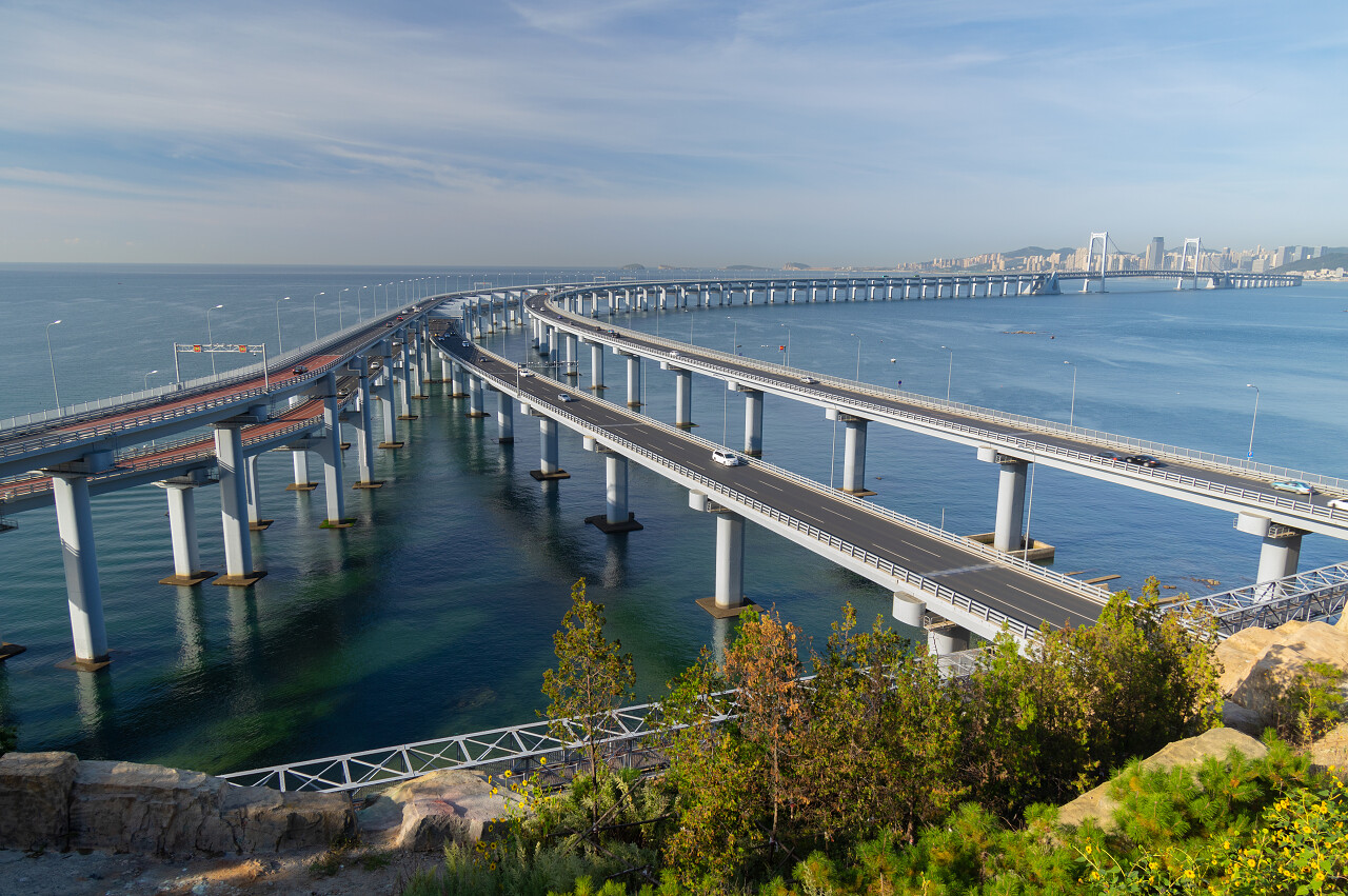 海边的桥梁大连旅游