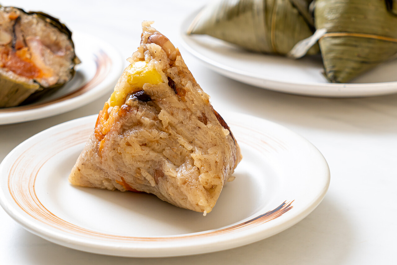 端午节粽子端午节美食桌子上的粽子端午节