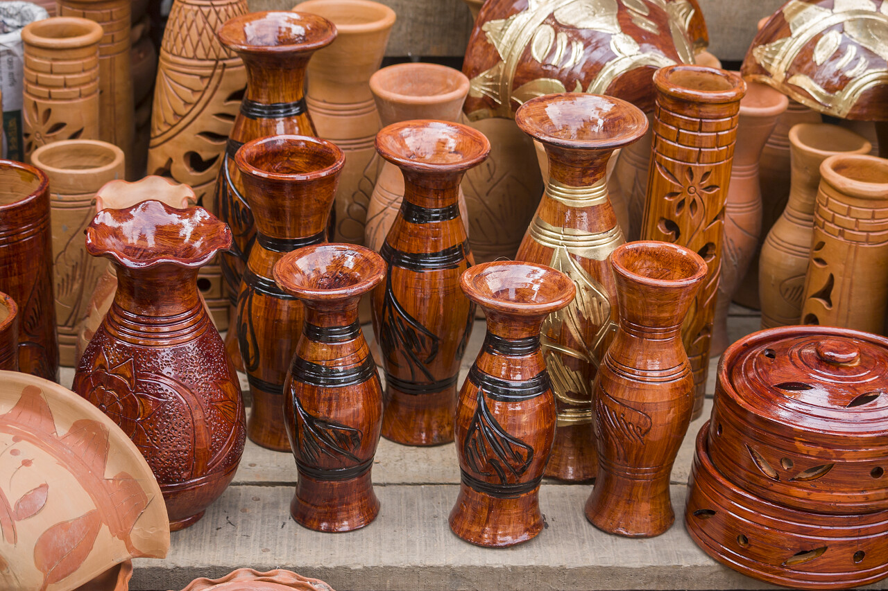 这是一张传统手工艺品木制品或木器制品的照片