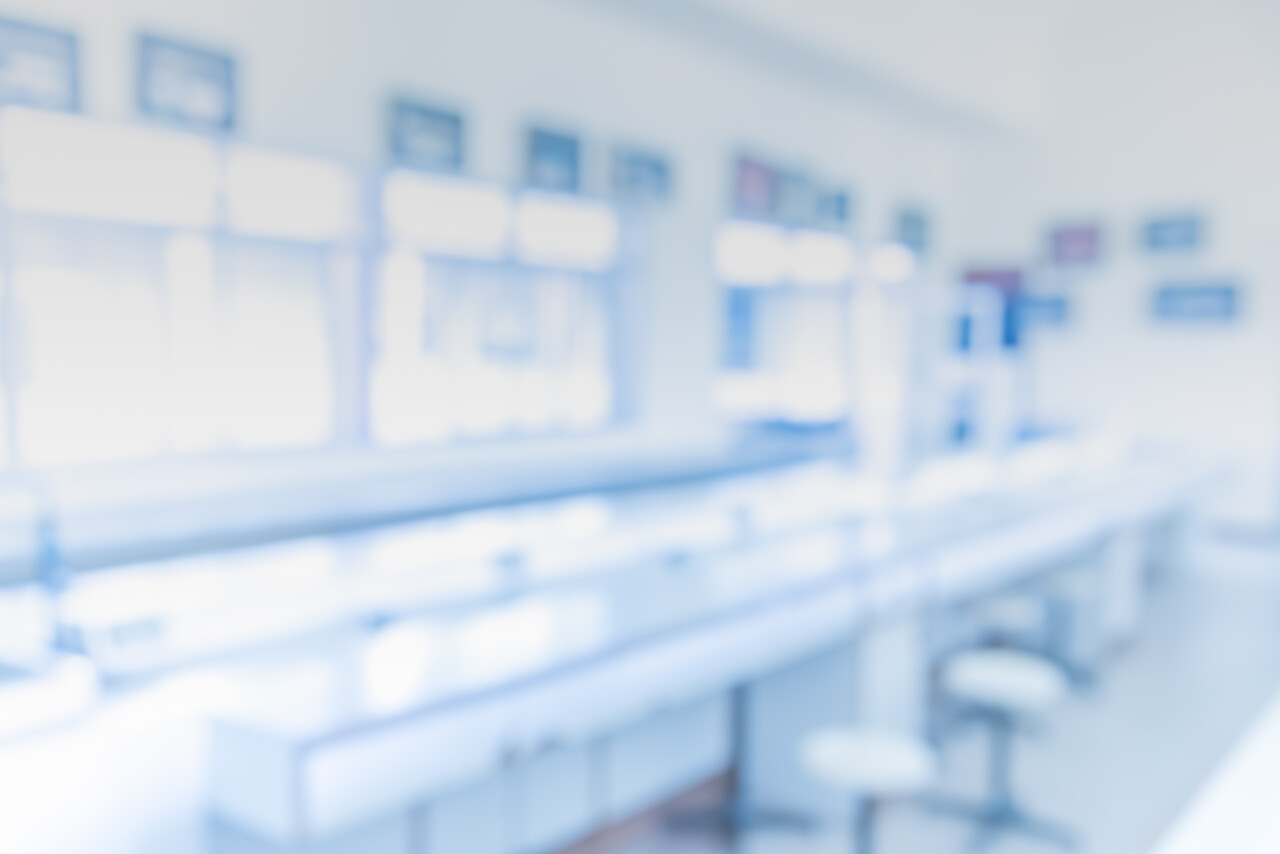 旧实验室的模糊图像供药学背景使用