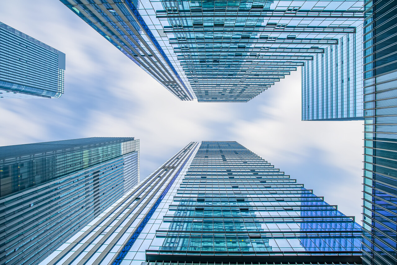 上海商业建筑的低视角