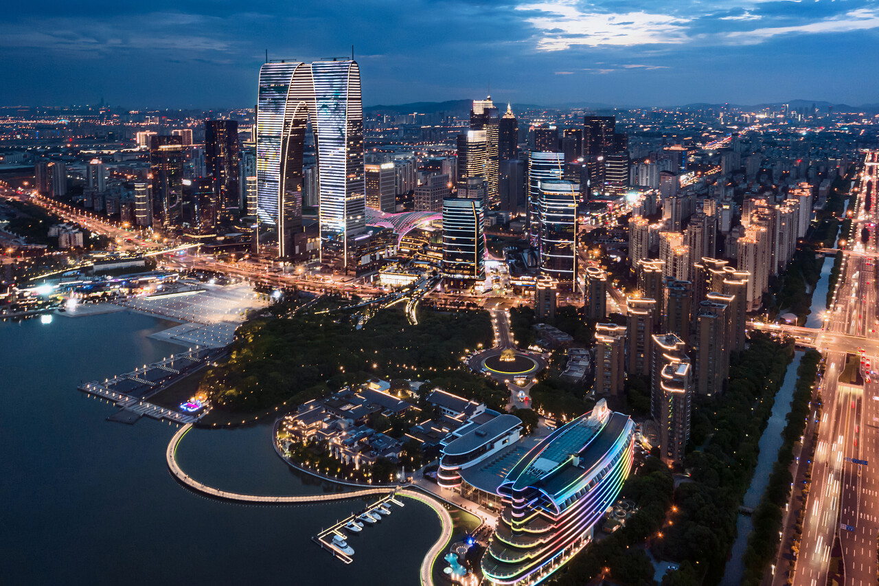 苏州金集湖畔的建筑苏州旅游