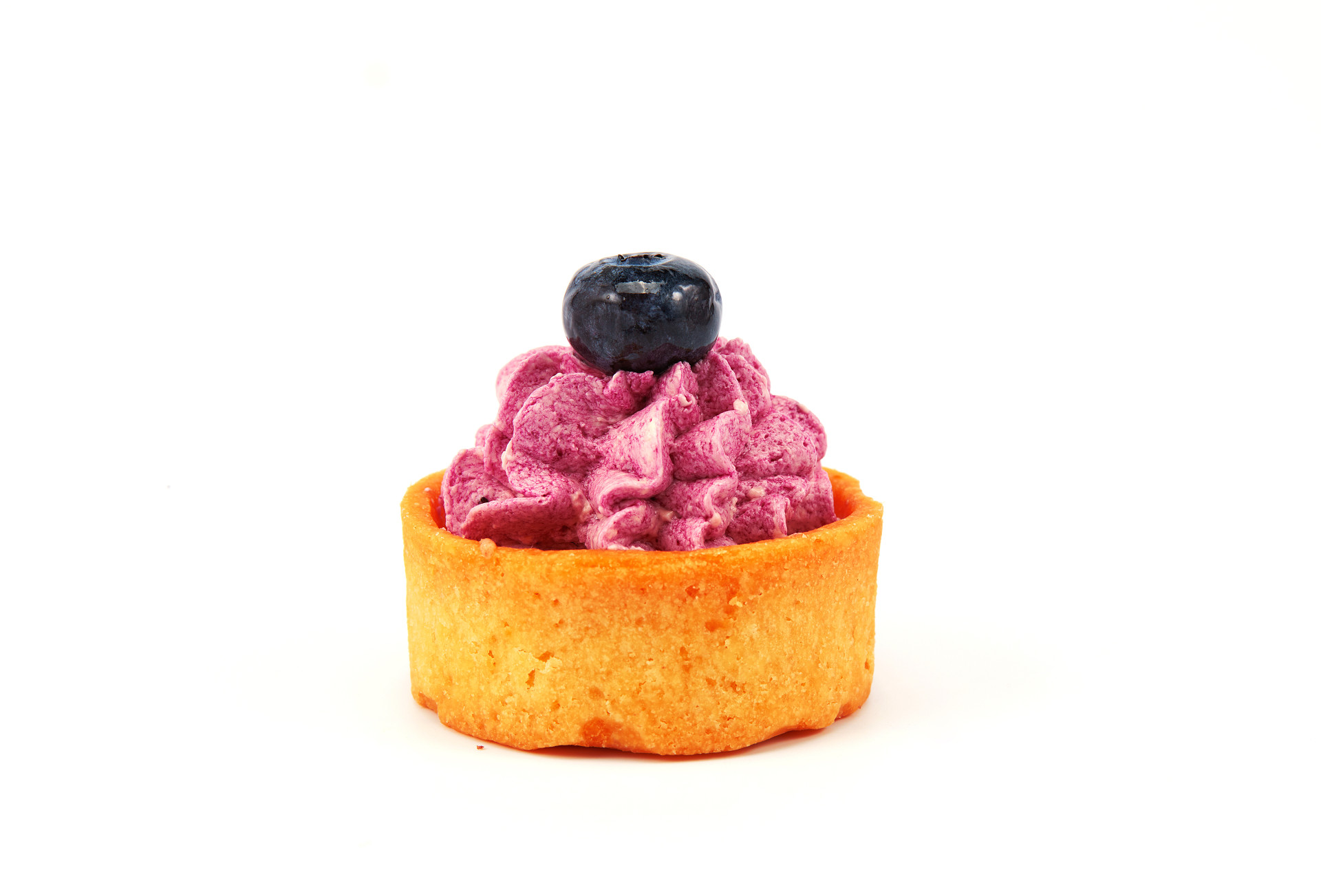 白底一块蛋糕小蛋糕蓝莓奶油