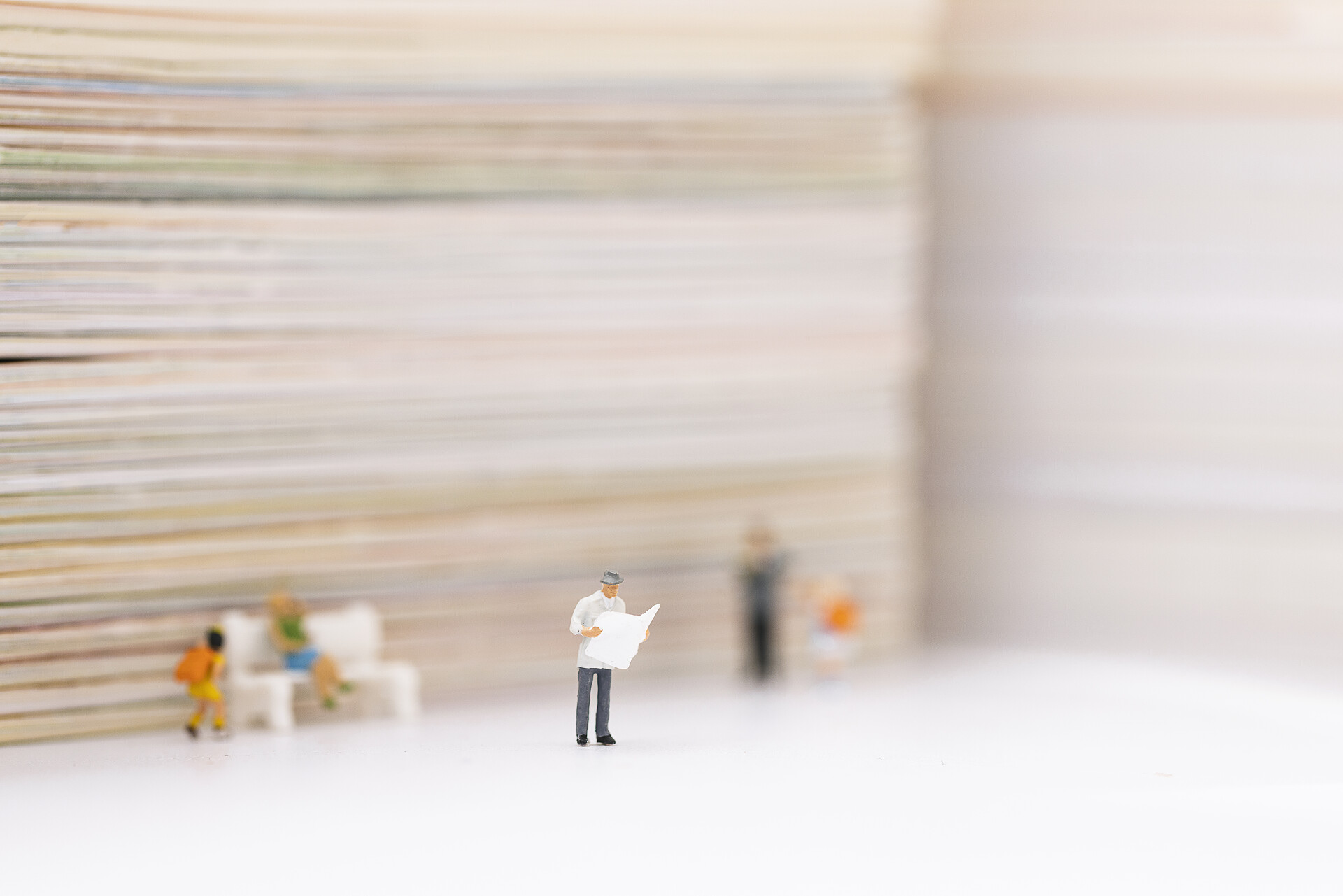 世界读书日微缩创意读书育人