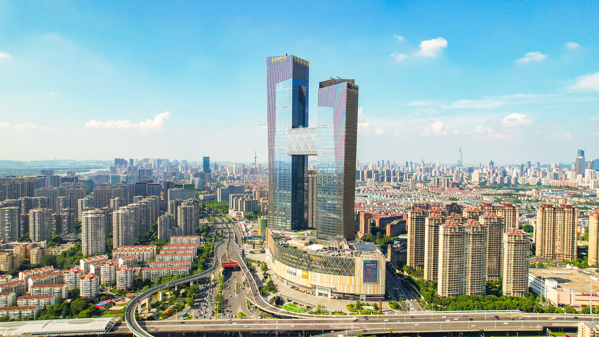 南京城市地标河西金鹰天地