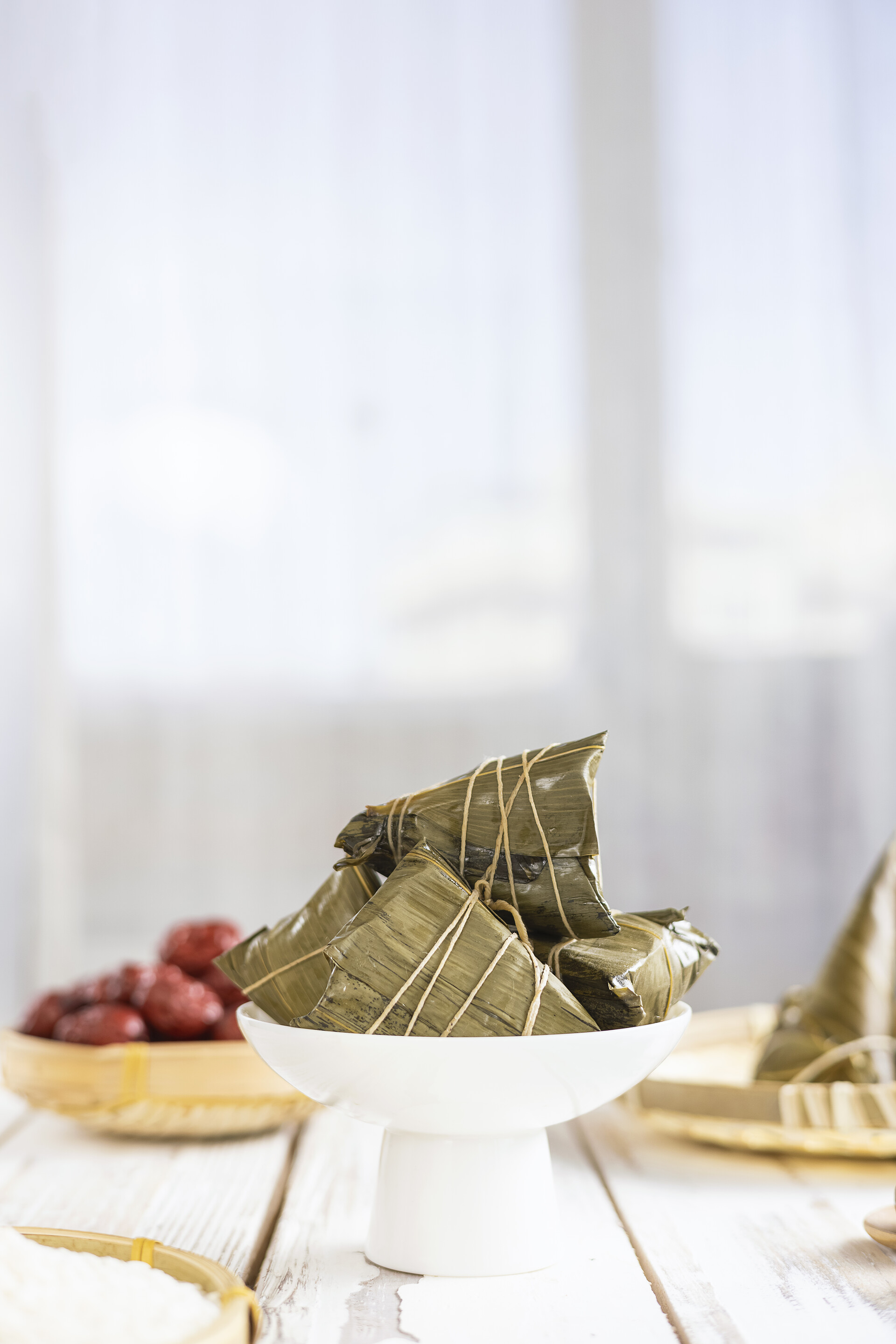 端午节粽子端午节美食端午节粽子食材明亮背景