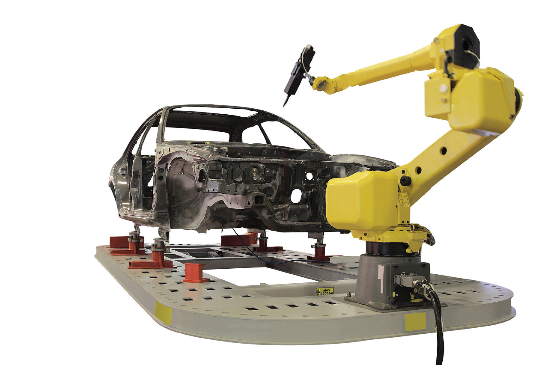 正拍正在焊接汽车车身的光色焊接机器人焊接机器人