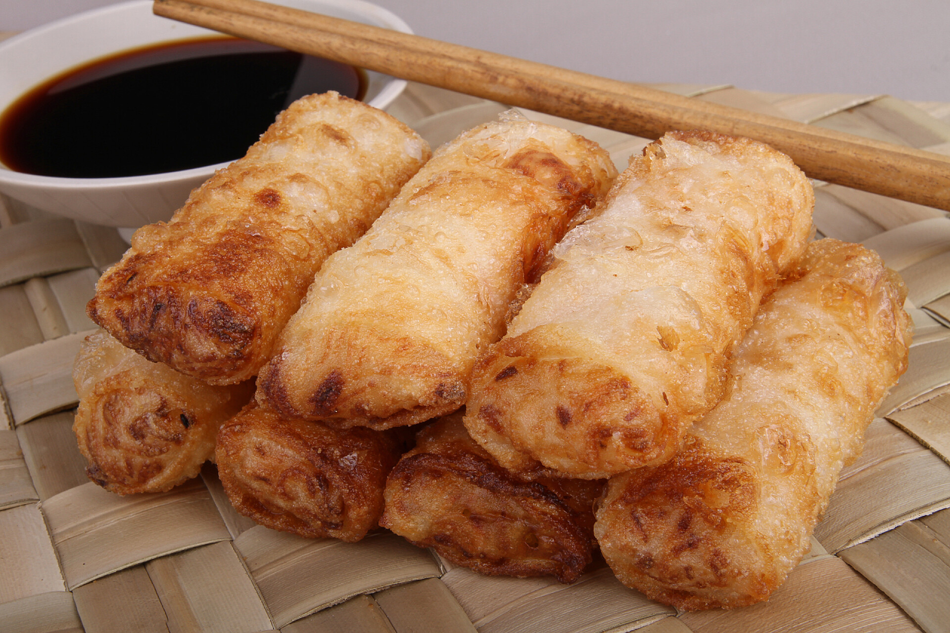 中国特色美食炸春卷春卷、 亚洲食品