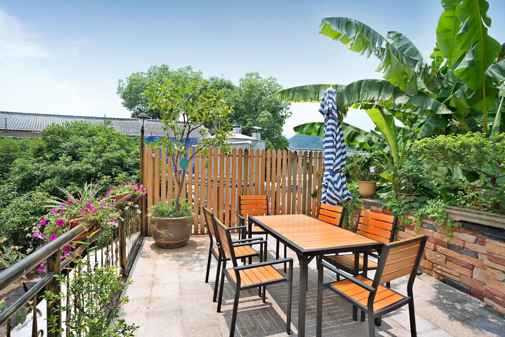 时尚的户外露台室外露台