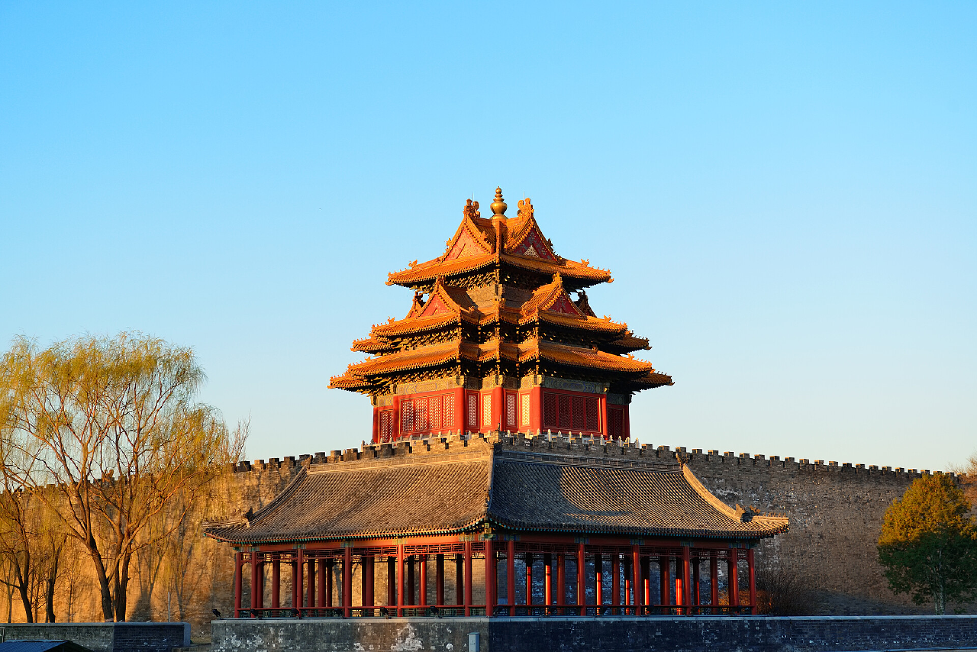 北京早上的皇家宫殿角塔皇家宫殿