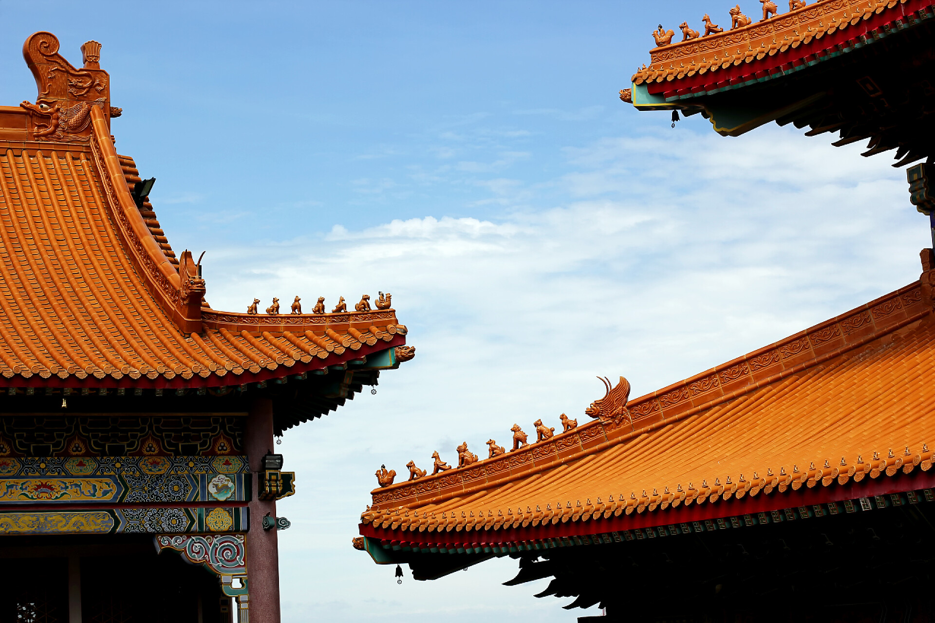 中式风格的人字形屋顶中式风格的人字形屋顶