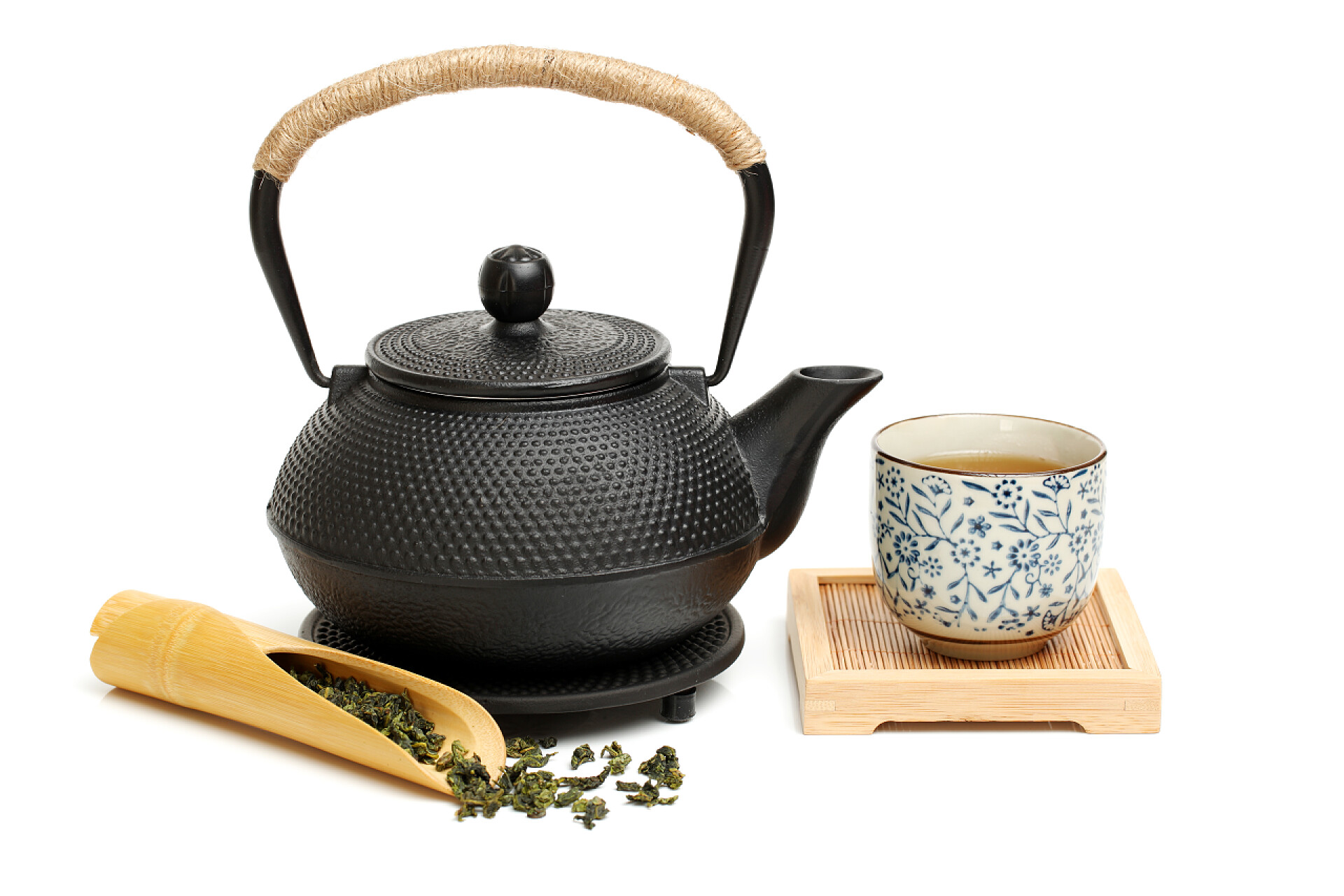 二十四节气24节气茶茶叶茶道白色背景上的茶具的特写茶具