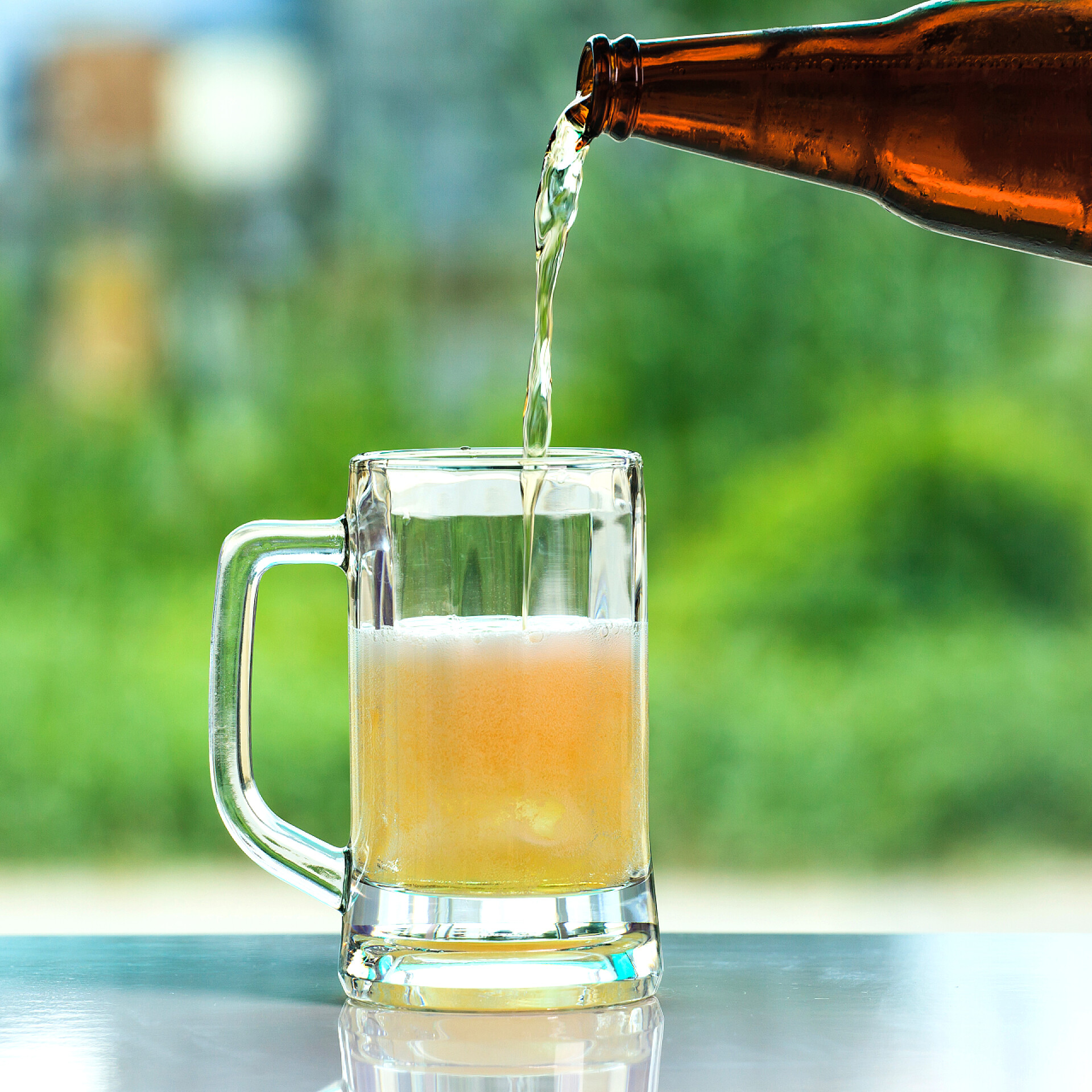 夏日美味饮品啤酒来杯啤酒