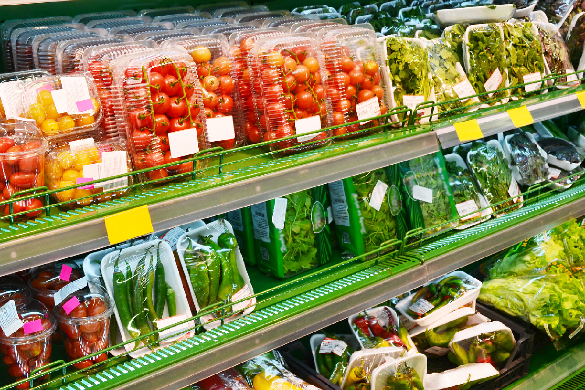 在杂货店的各类蔬菜在杂货店的蔬菜