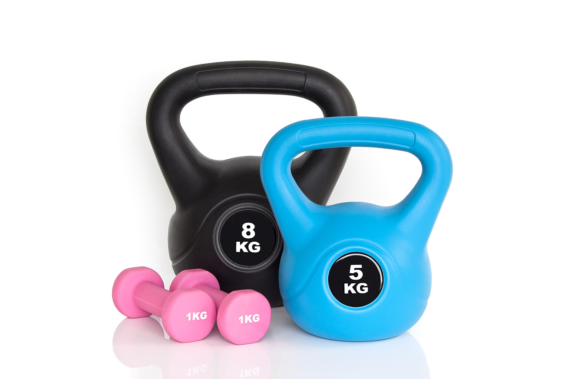 在白色背景上的健身器材健身设备