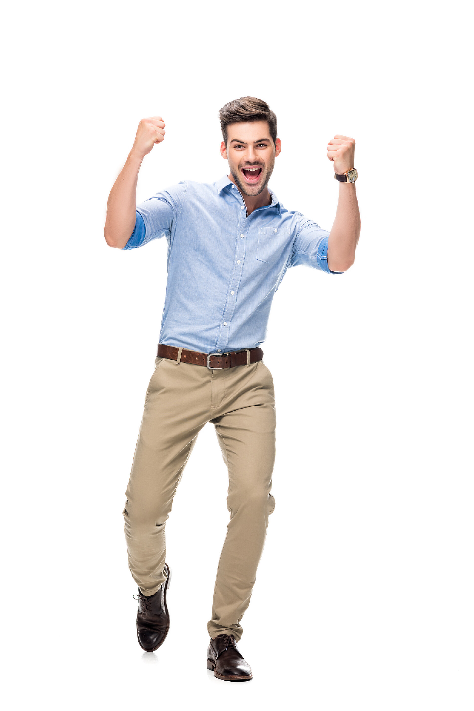 白色背景一个正在庆祝的男人英俊的男人庆祝胜利