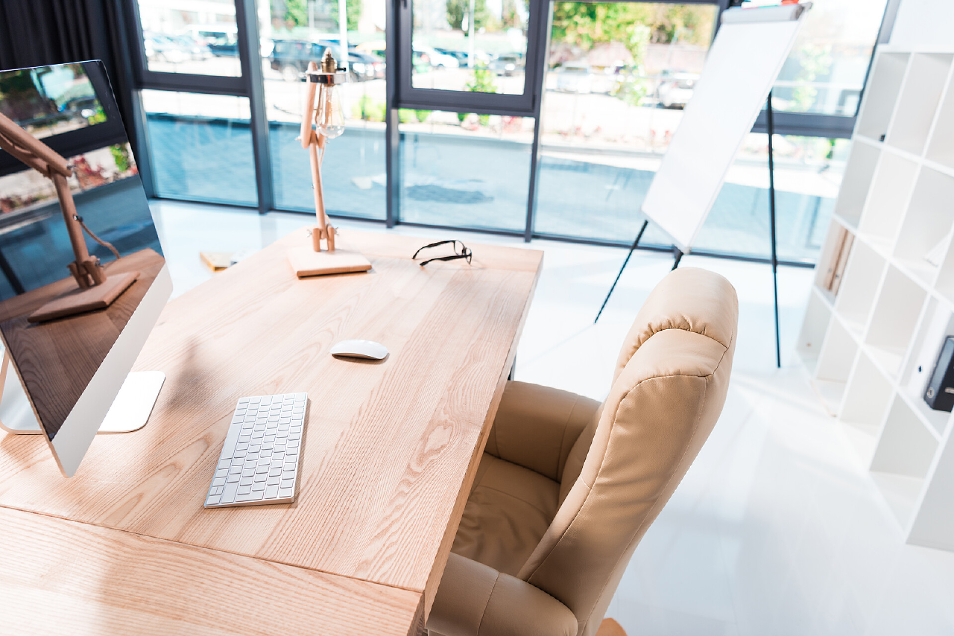 办公室里的软装布局俯视图工作场所