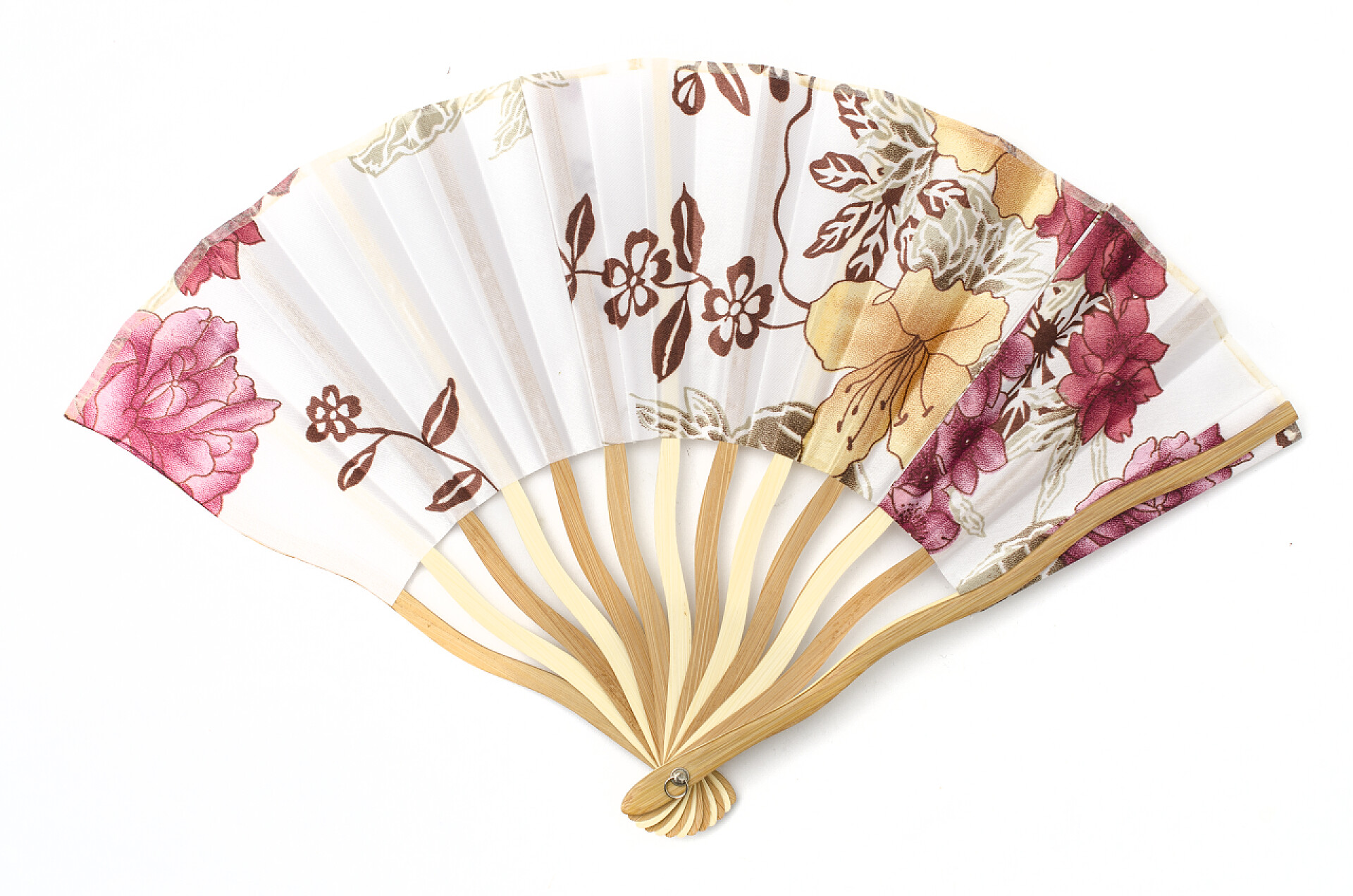 白背景上花朵图案的扇子孤立在白色的花朵图案与风扇