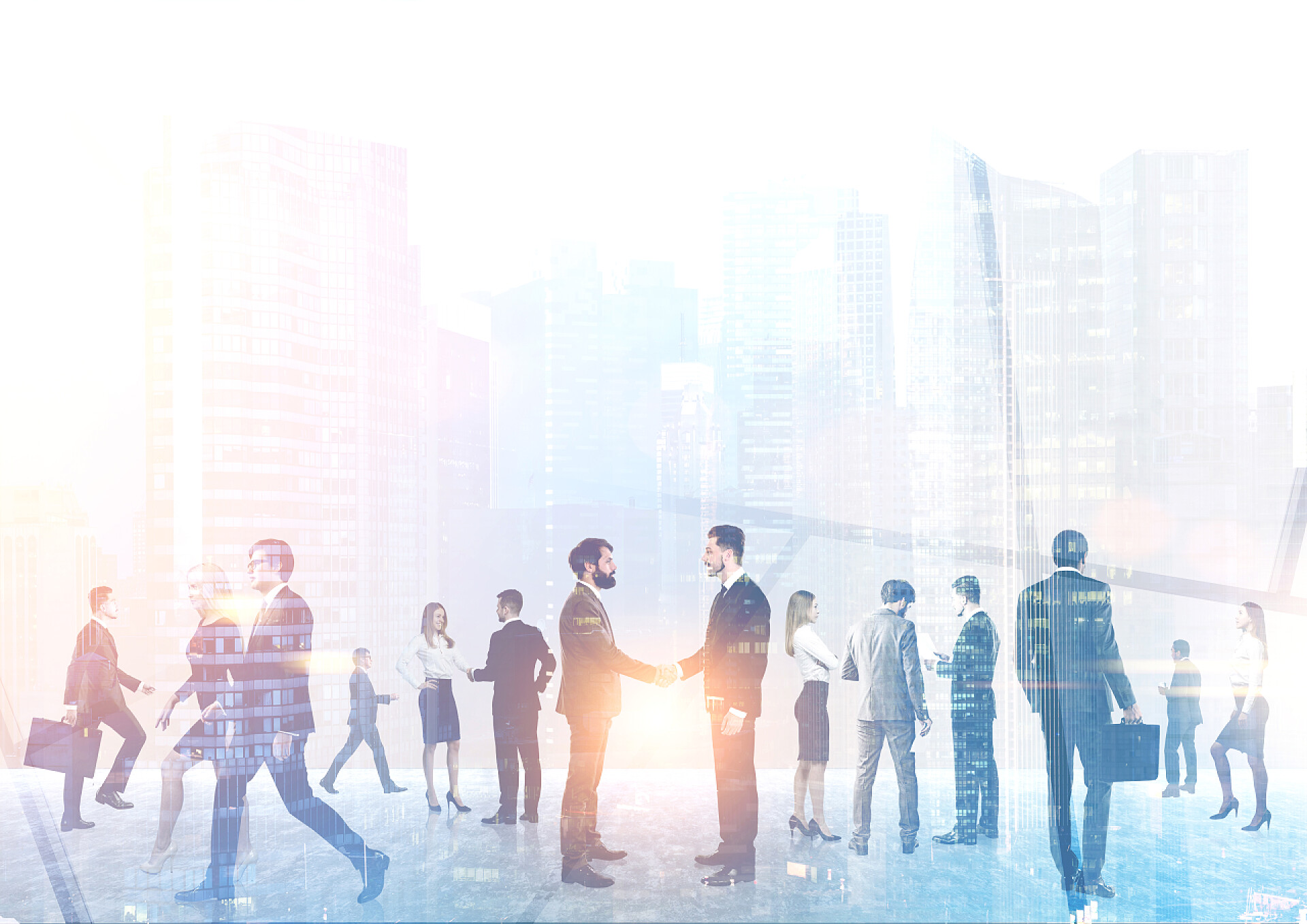 商界人士对摩天大楼和云层剪影商界人士对现代城市的摩天大楼和云层进行了剪影。业务交互概念。色调图像双曝光模拟