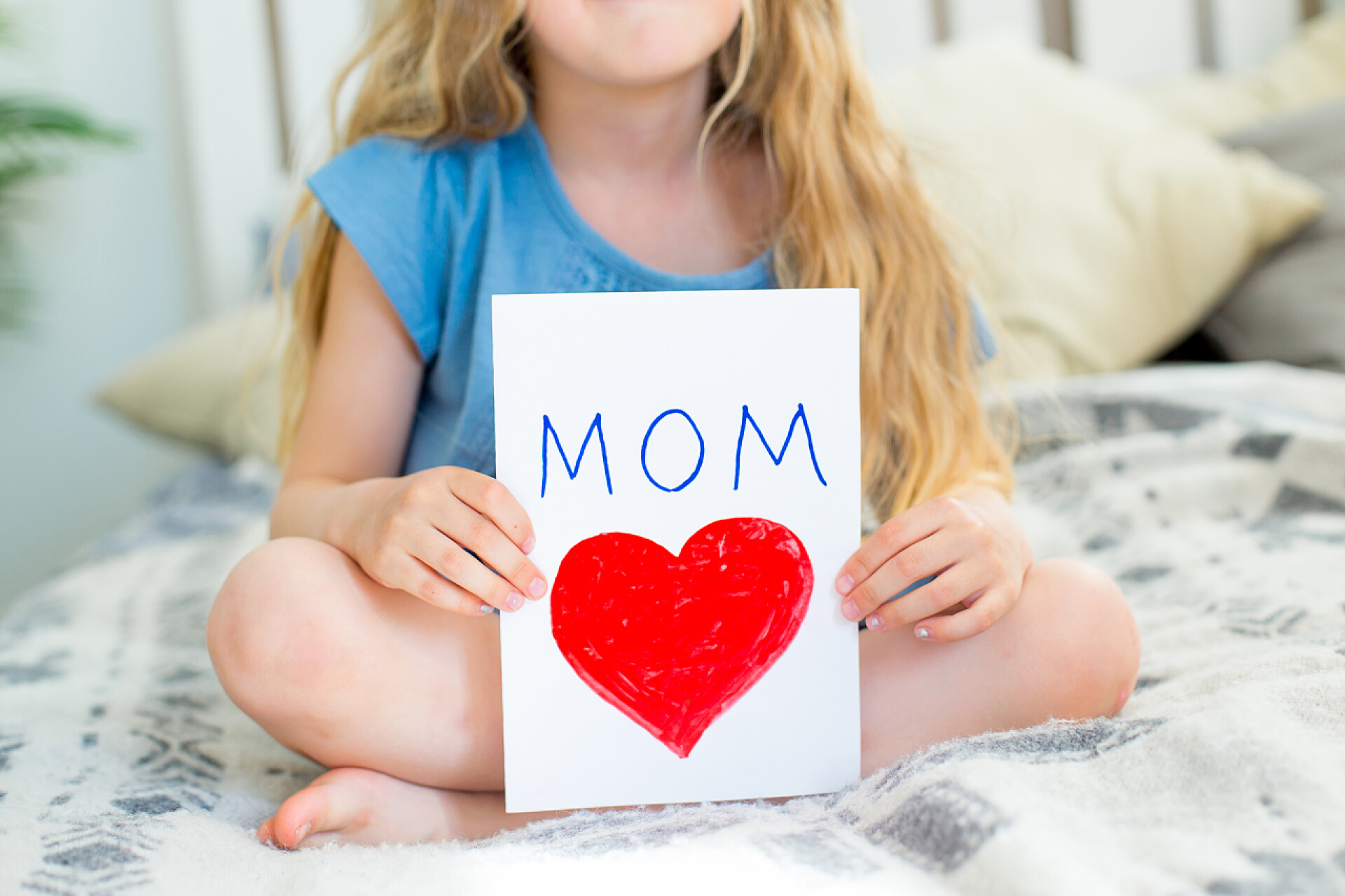 女儿送她妈妈的贺卡母亲节快乐