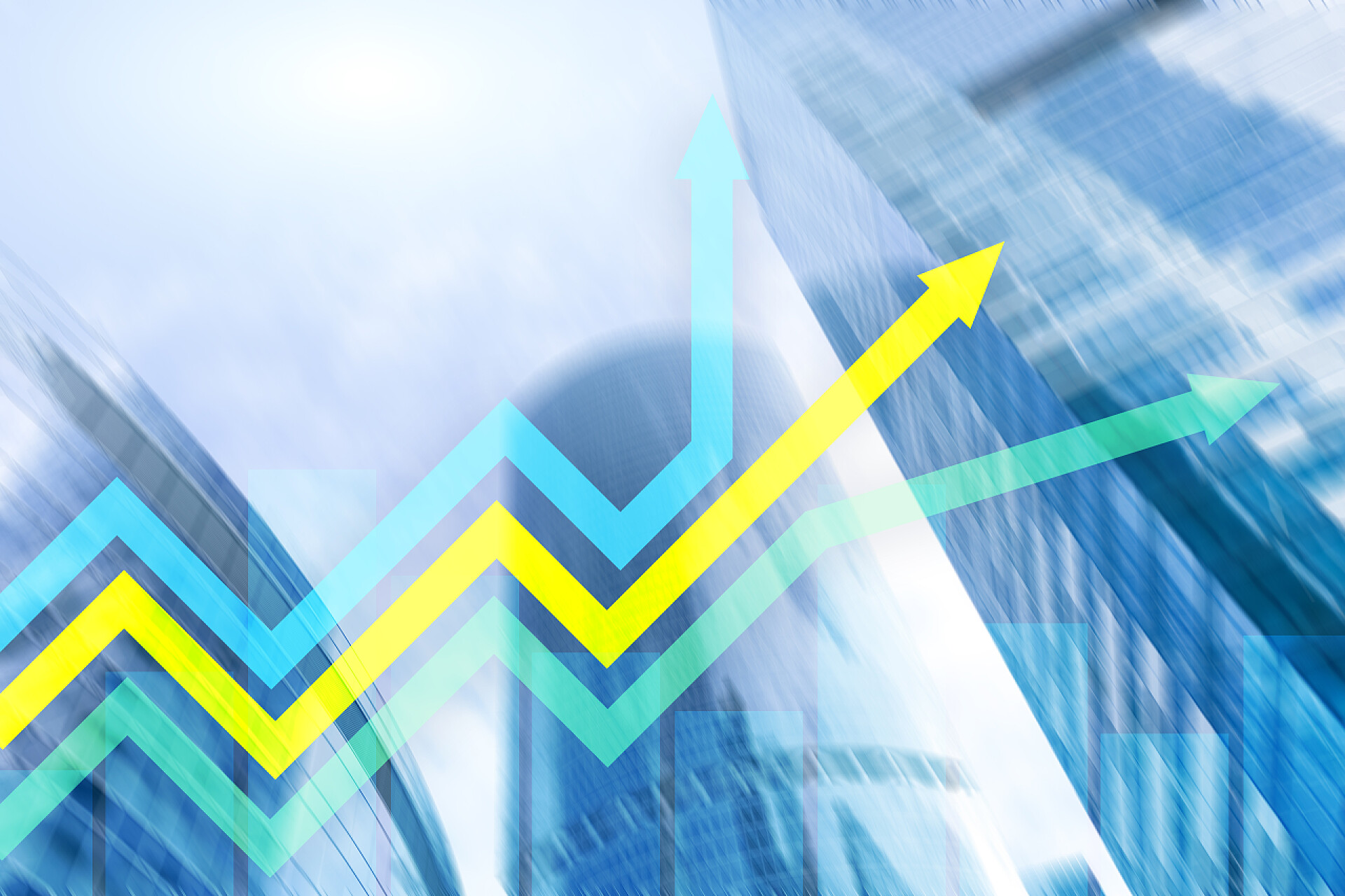 高楼大厦背景上的上升箭头金融增长箭头图。投资与交易理念.