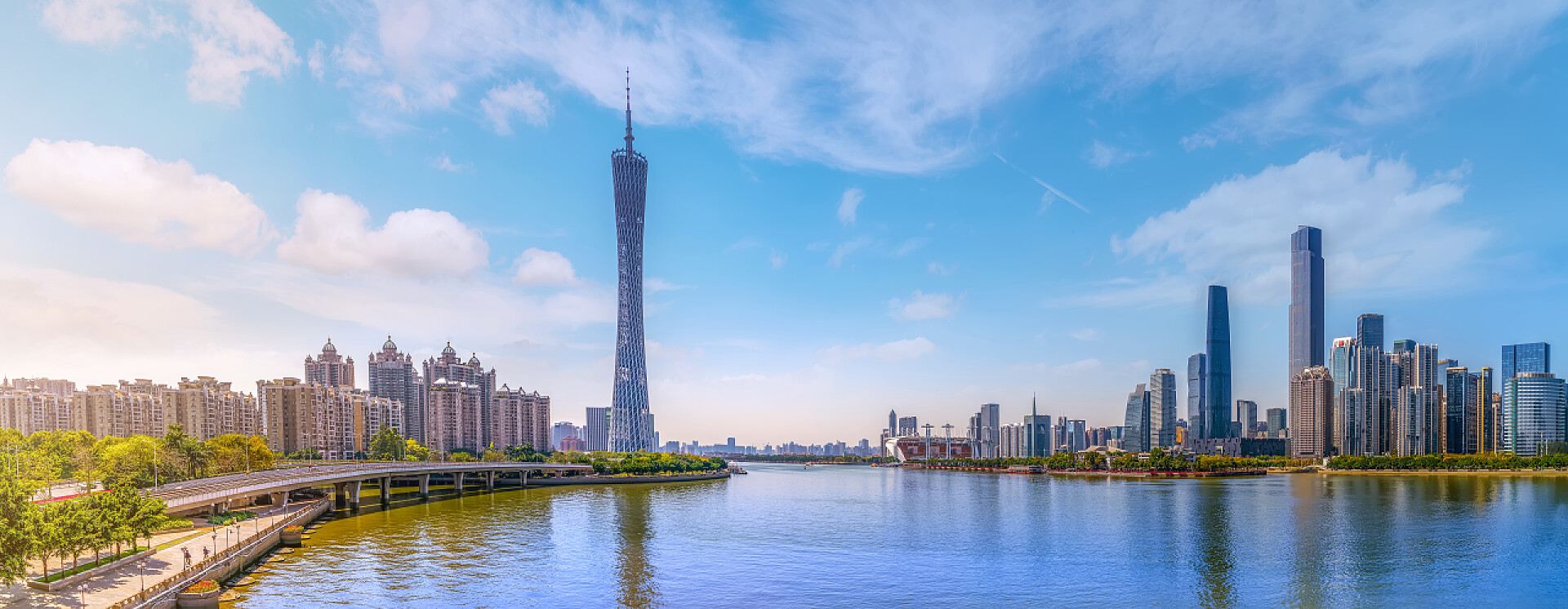 建筑写字楼城市景观当代建筑写字楼城市景观个人简历