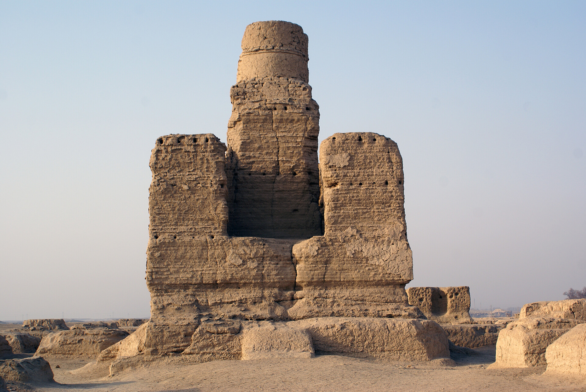 中国丝绸之路上的大佛塔大佛塔