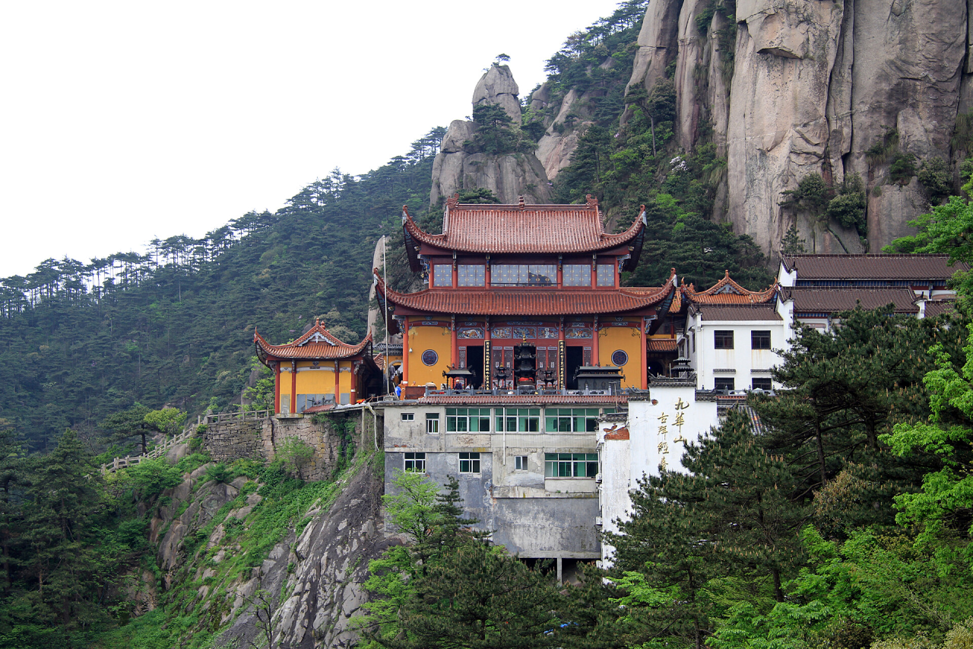九华山装载大寺山