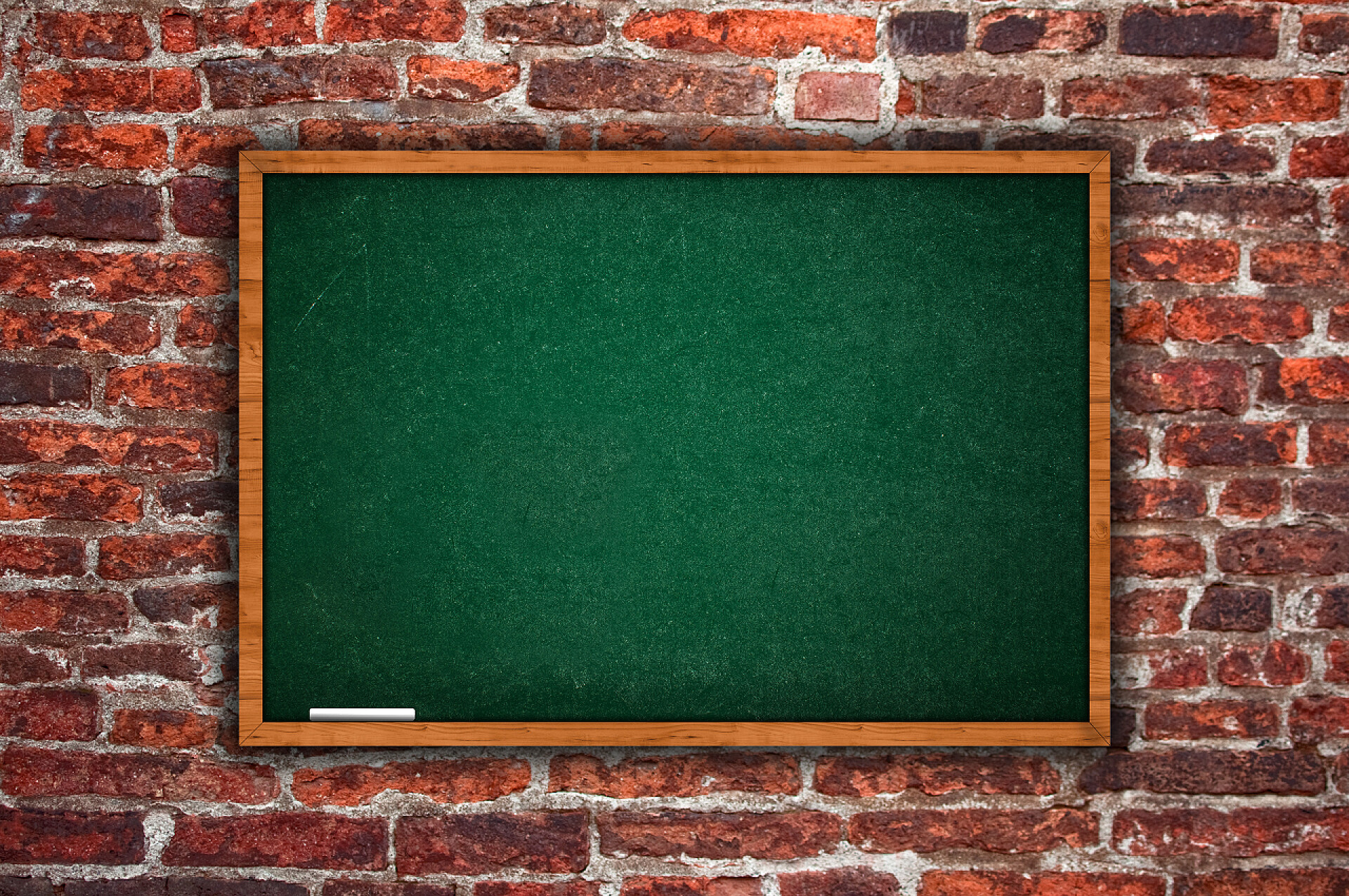 墙上挂着的黑板空黑板