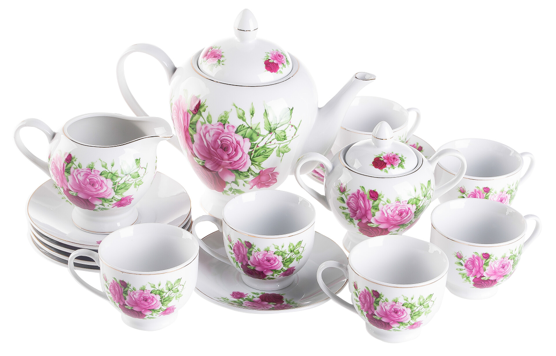 白色背景前的茶具