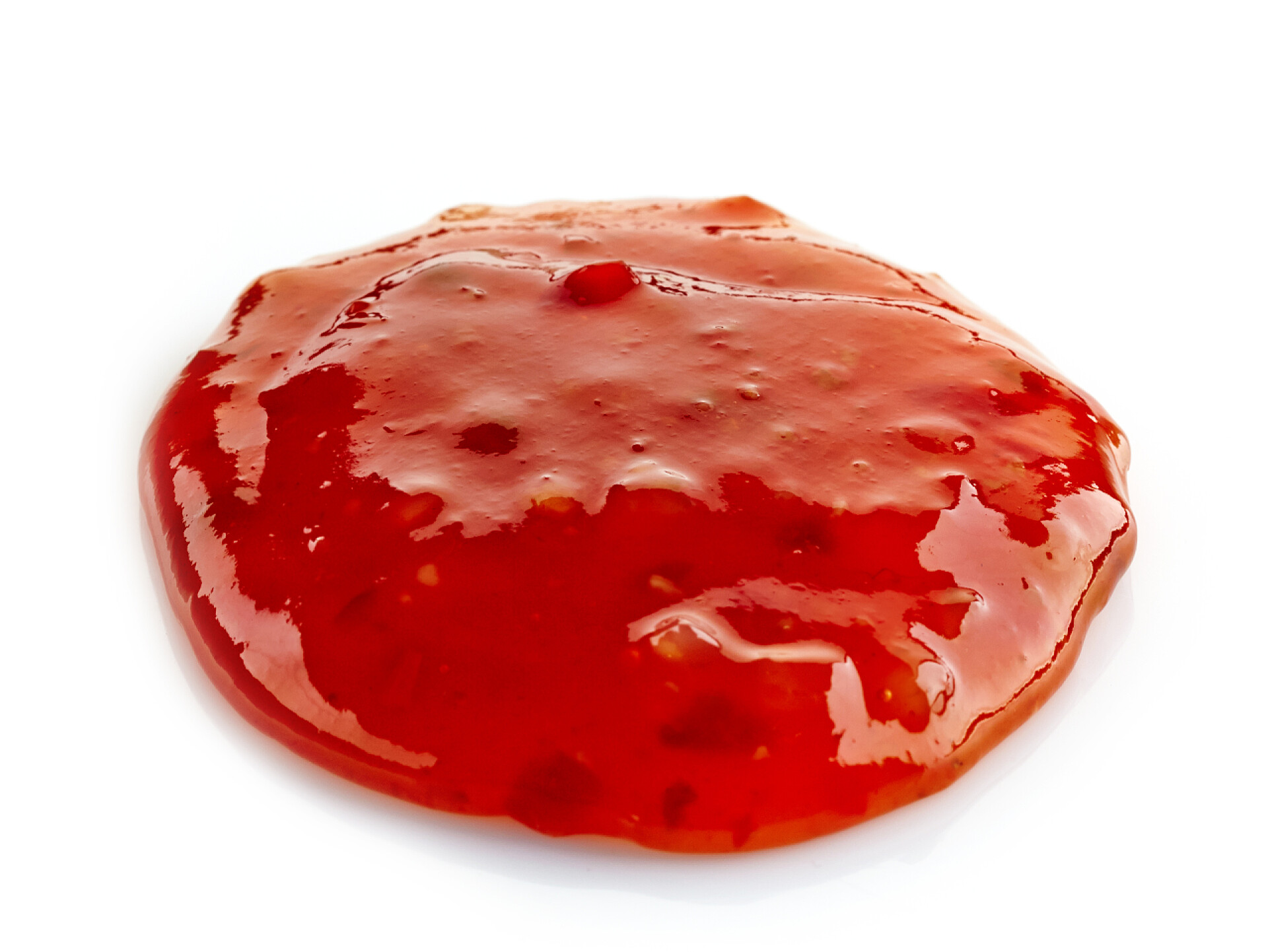 白色背景上的甜辣酱甜辣椒酱