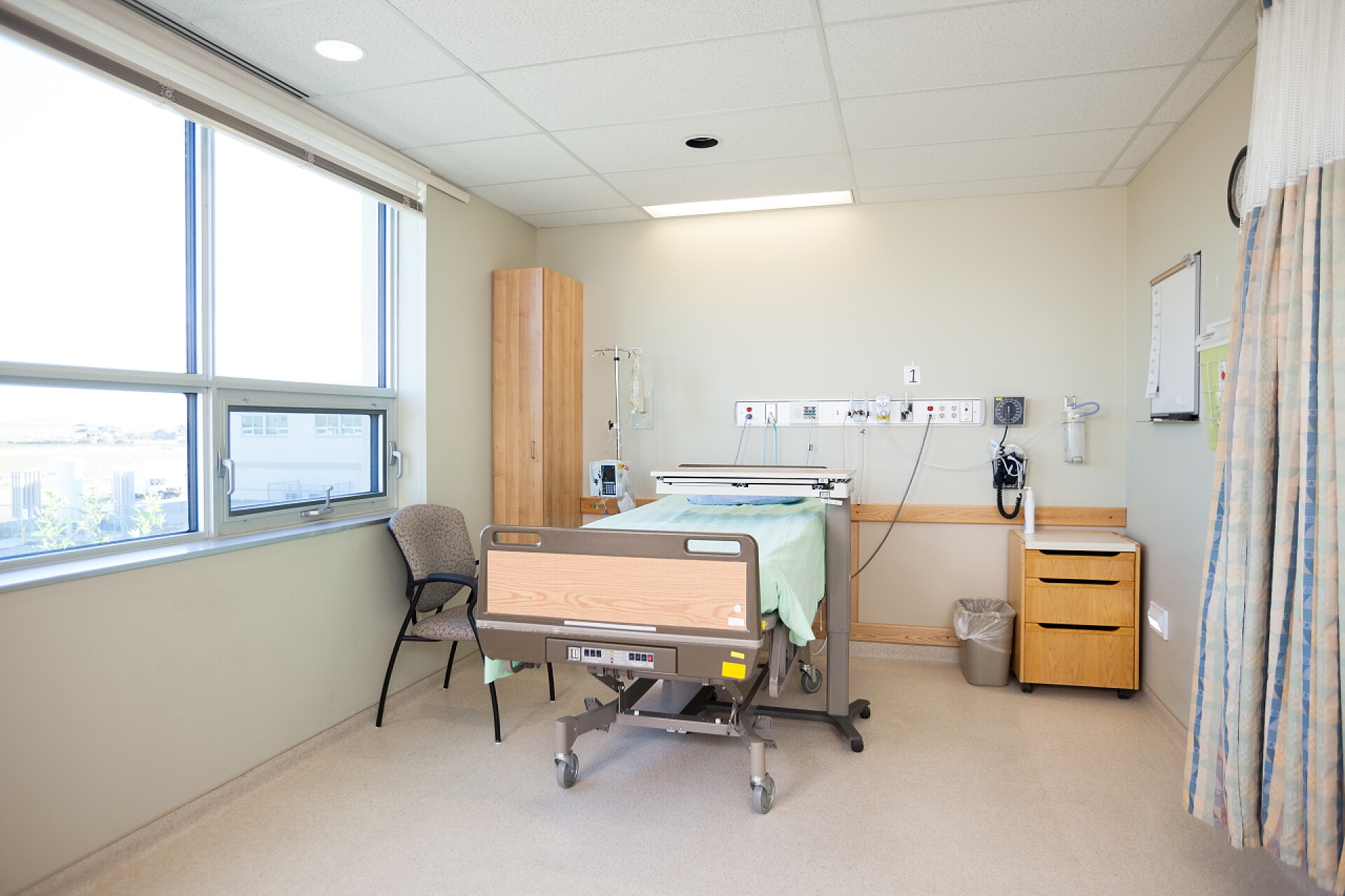 医院病房内部空医院室