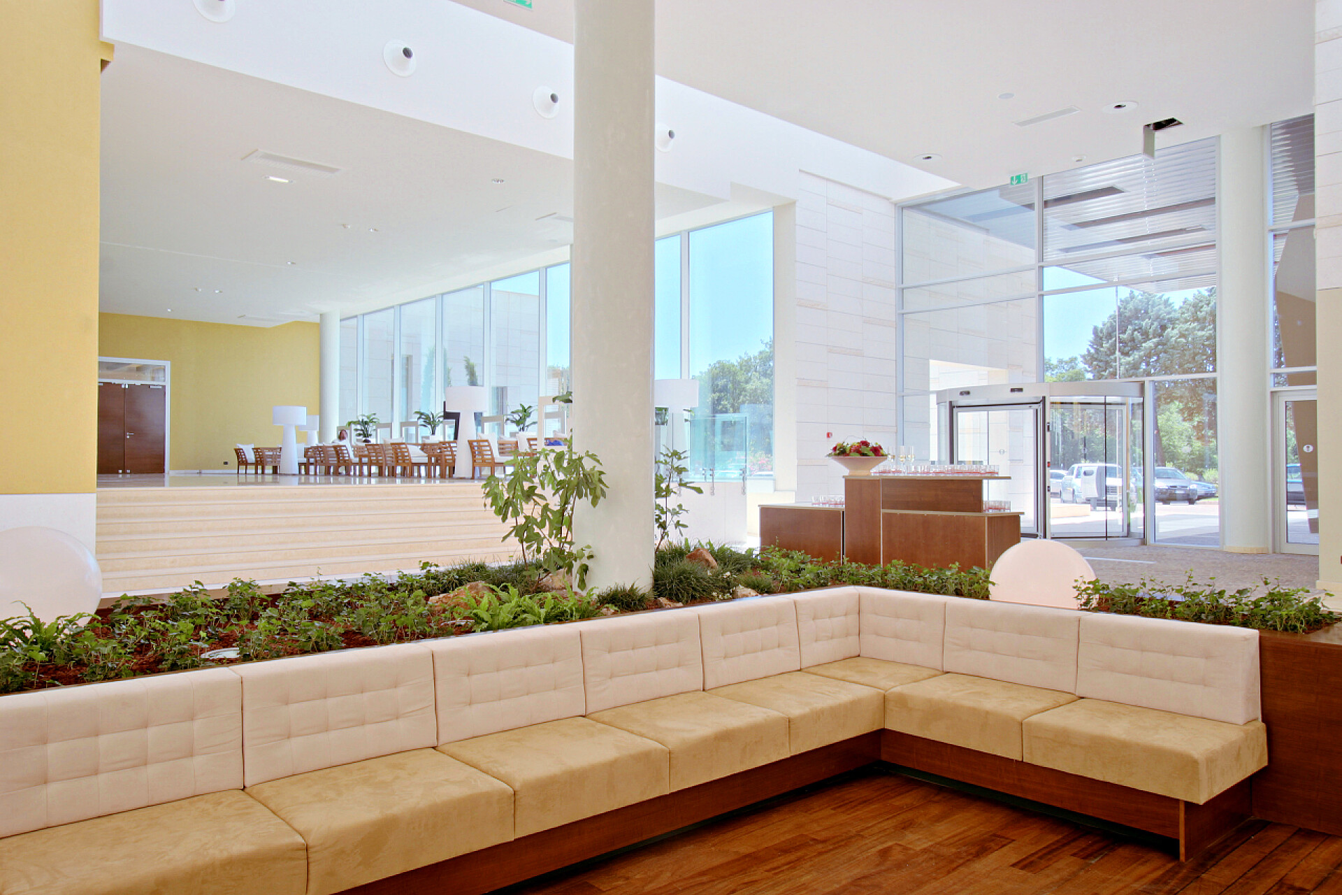 装修豪华的房子Hotel lobby