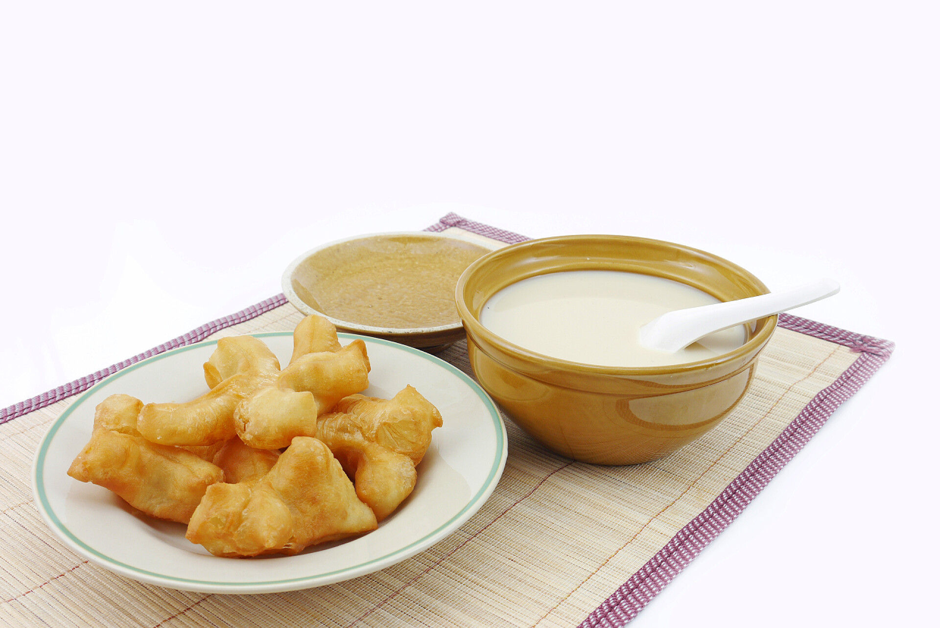 早餐的豆浆和油条豆浆 .