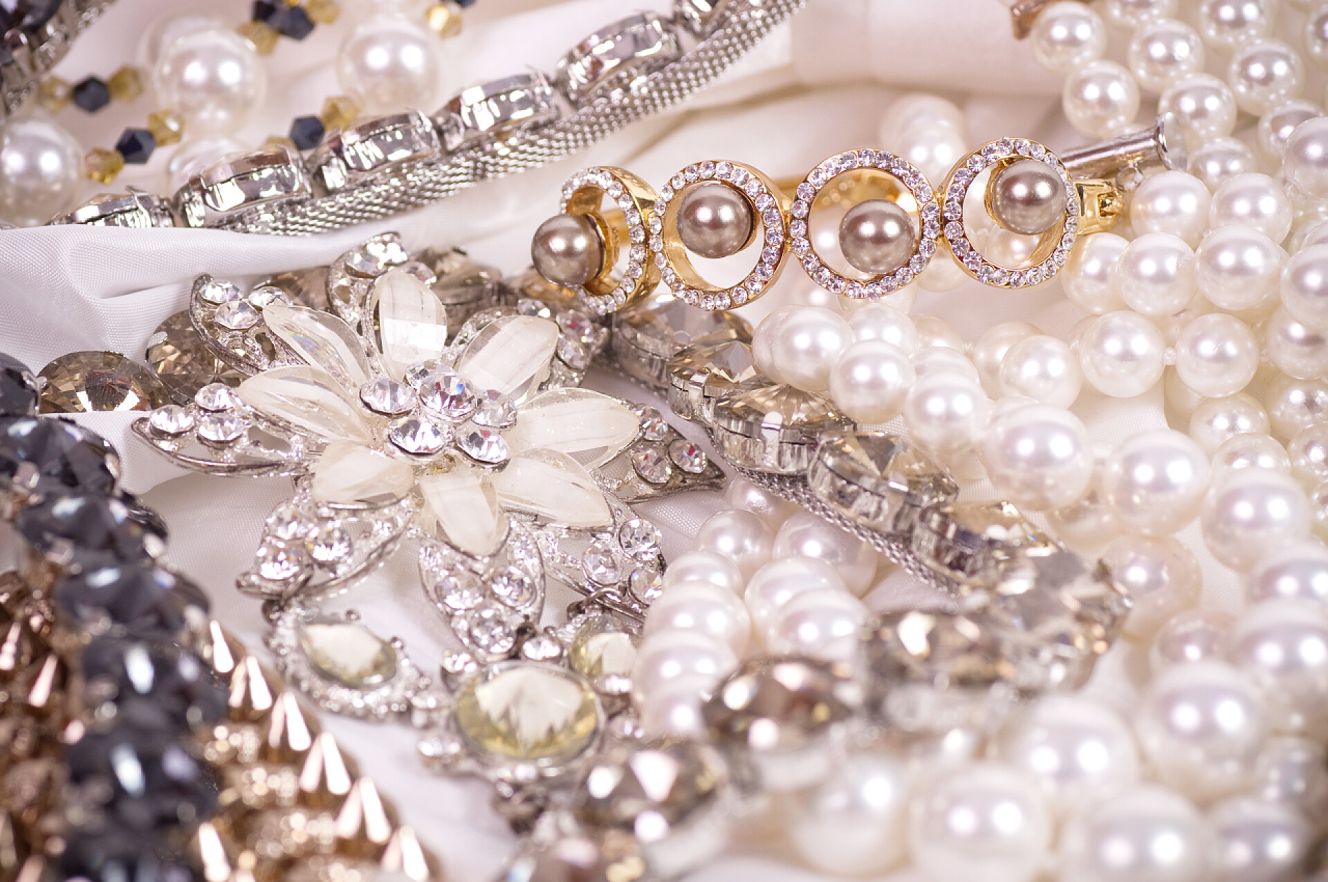 漂亮的珍珠首饰漂亮的首饰