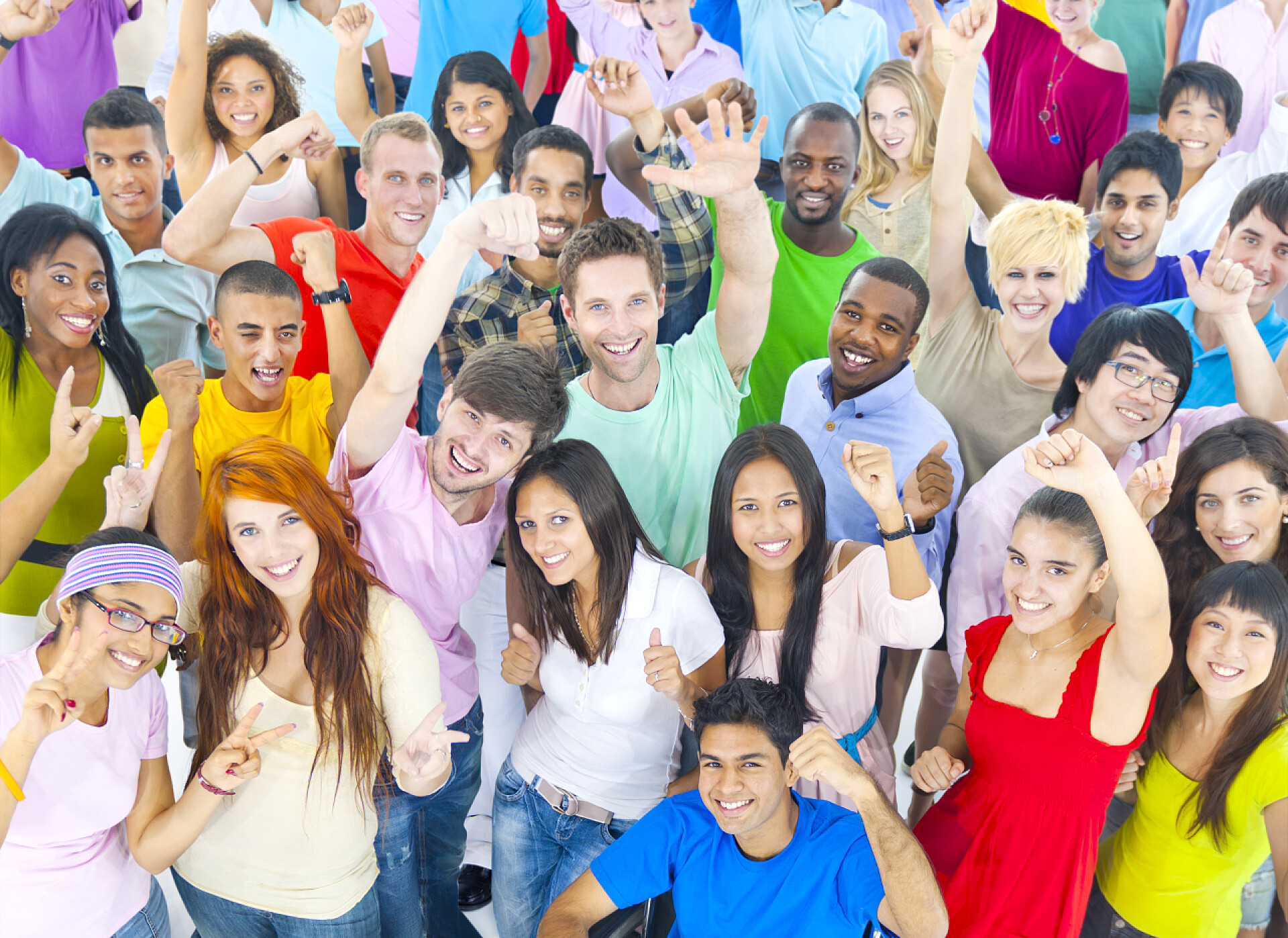 大型人群庆祝活动的俯视图大型人群庆祝活动