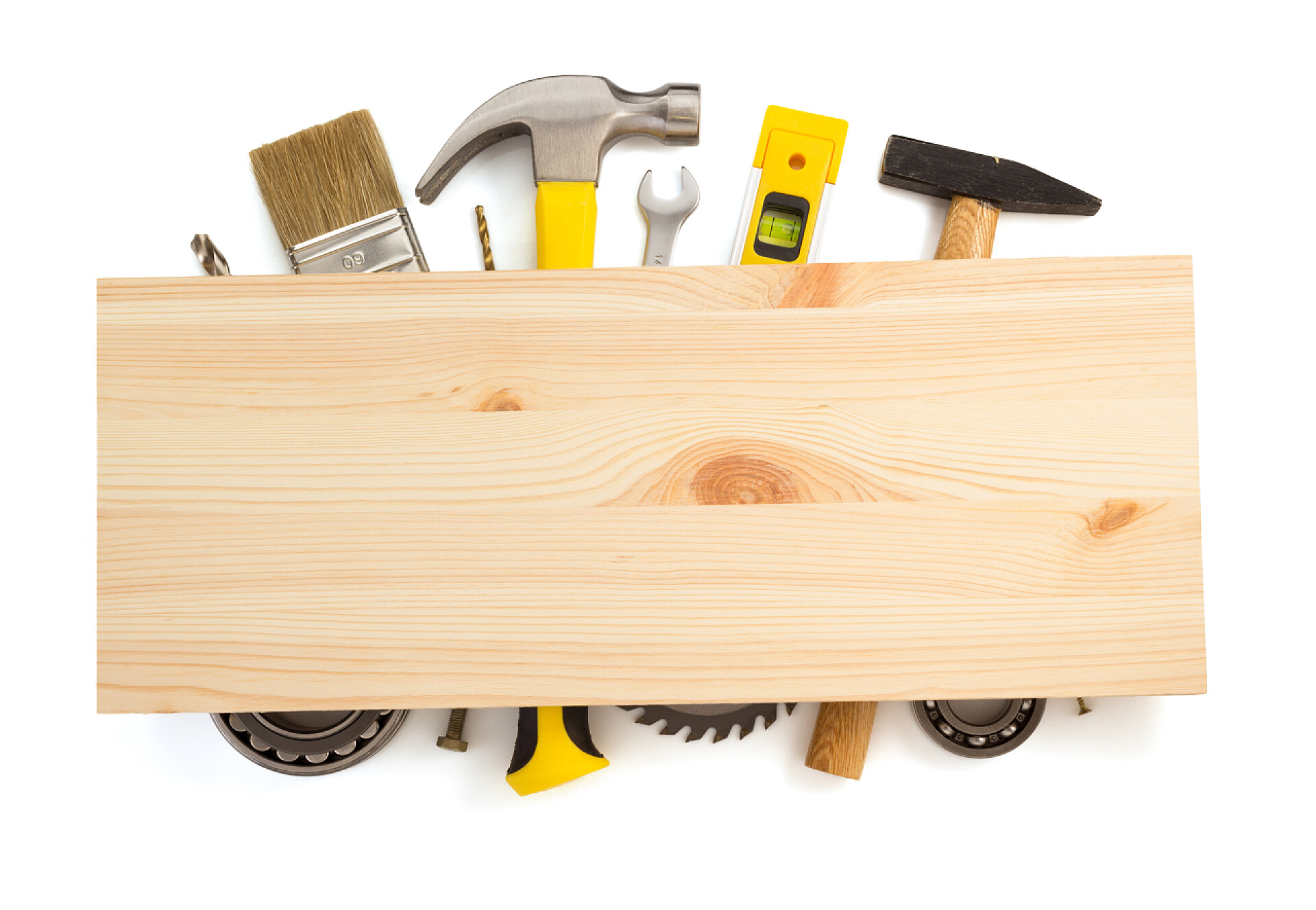 白色背景上的木匠工具套的工具和仪器