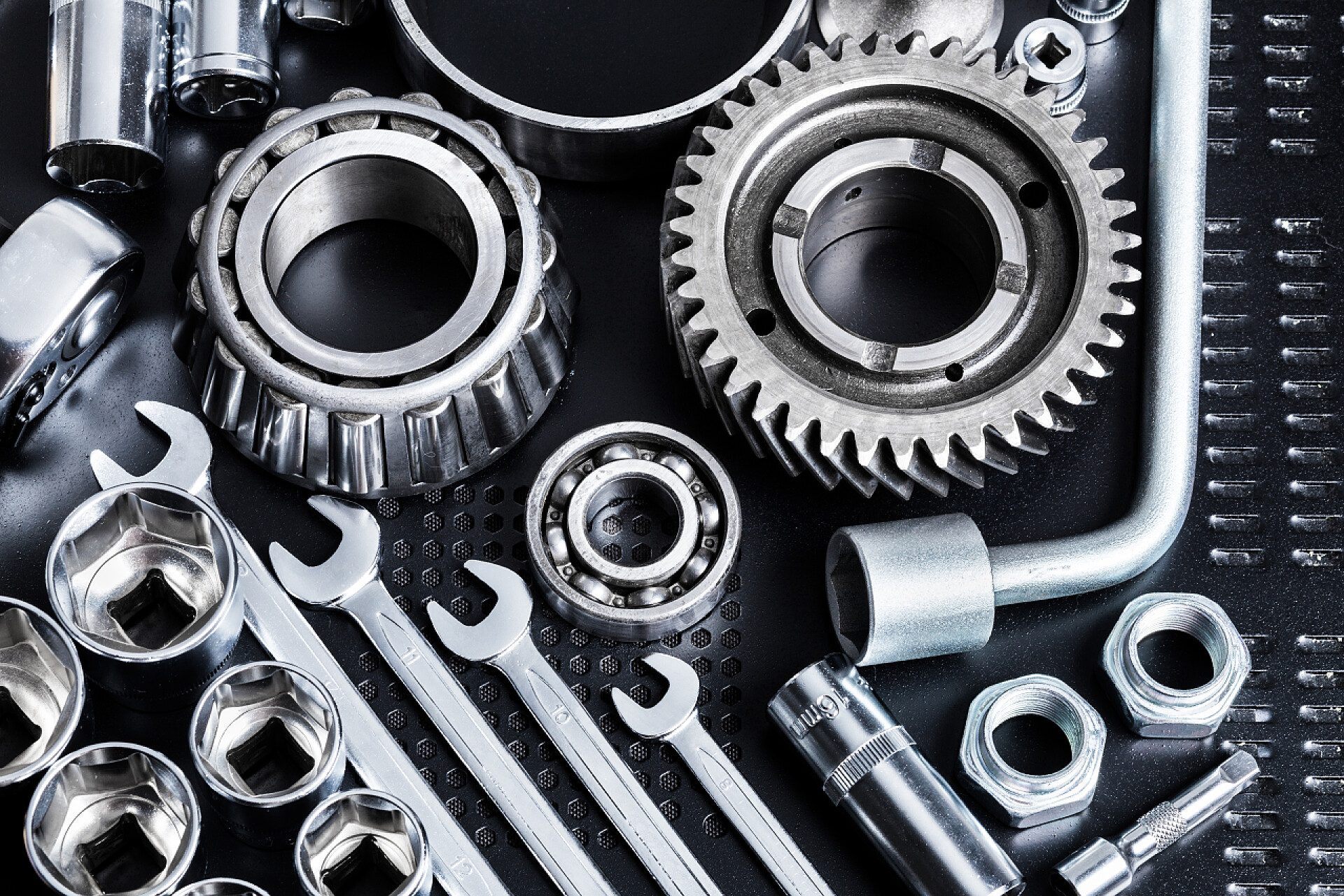 金属齿轮的特写金属齿轮齿轮的特写