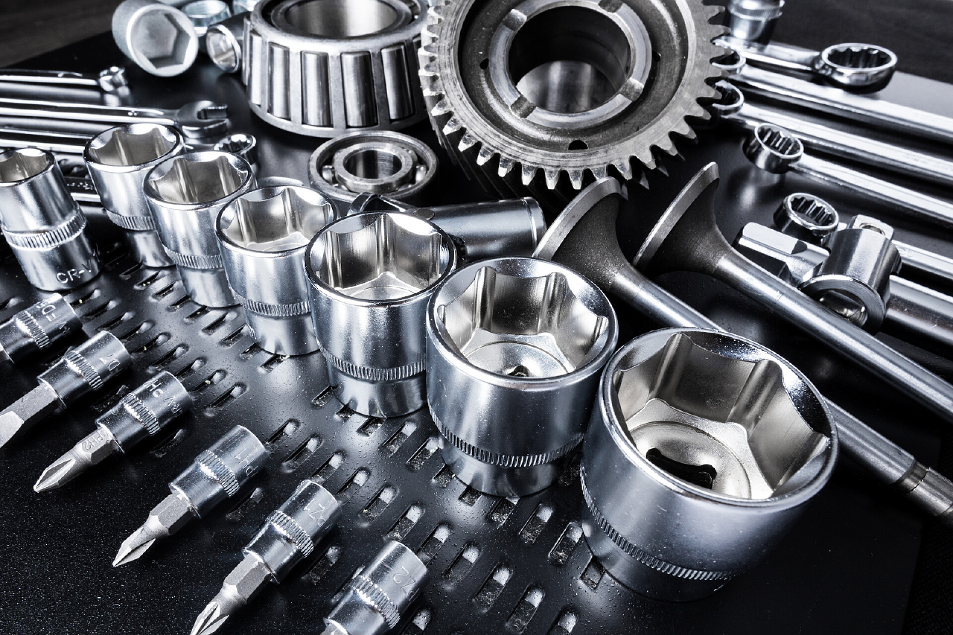 金属齿轮的特写金属齿轮齿轮的特写