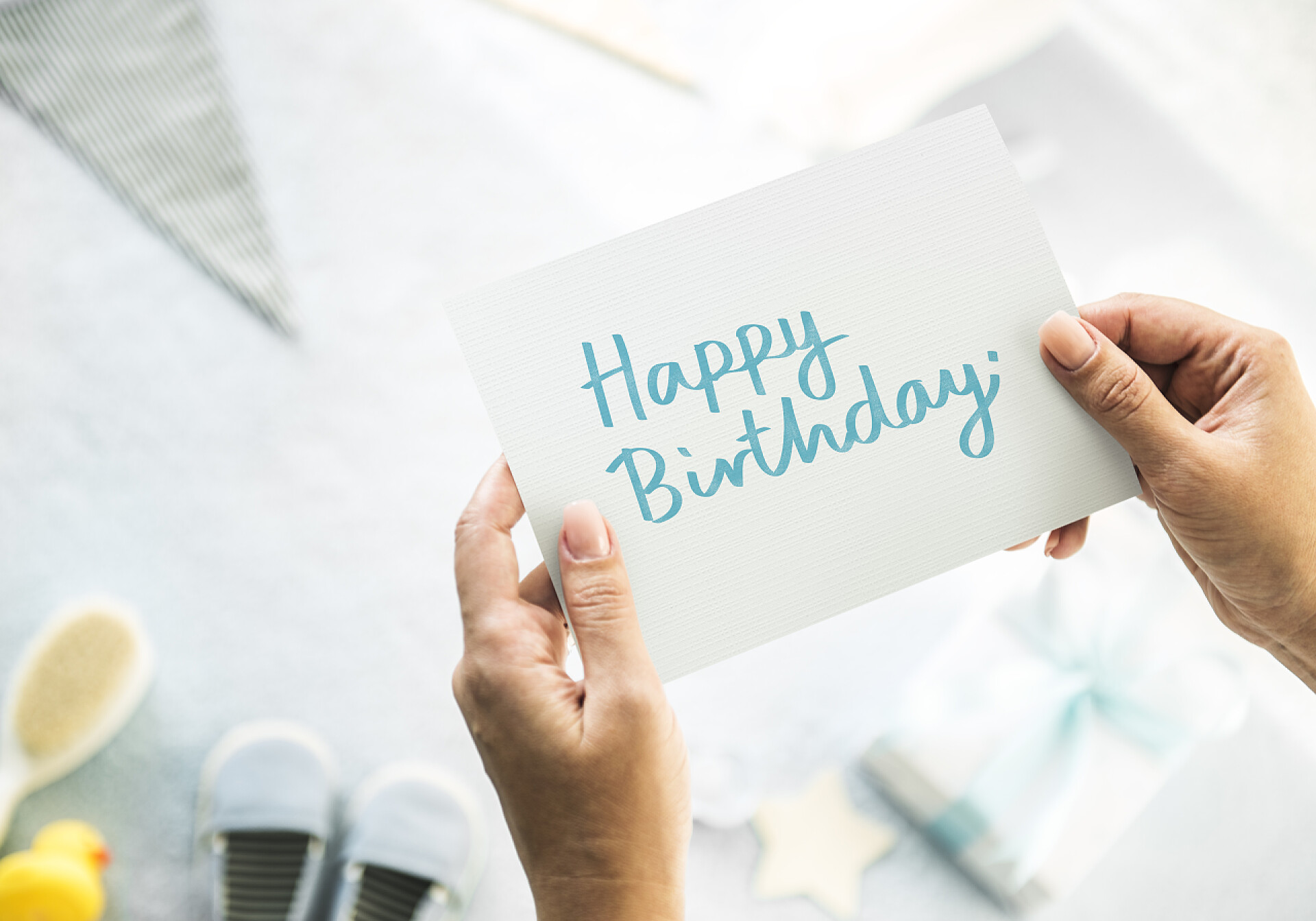 小婴儿的生日贺卡婴儿送礼会主题生日贺卡