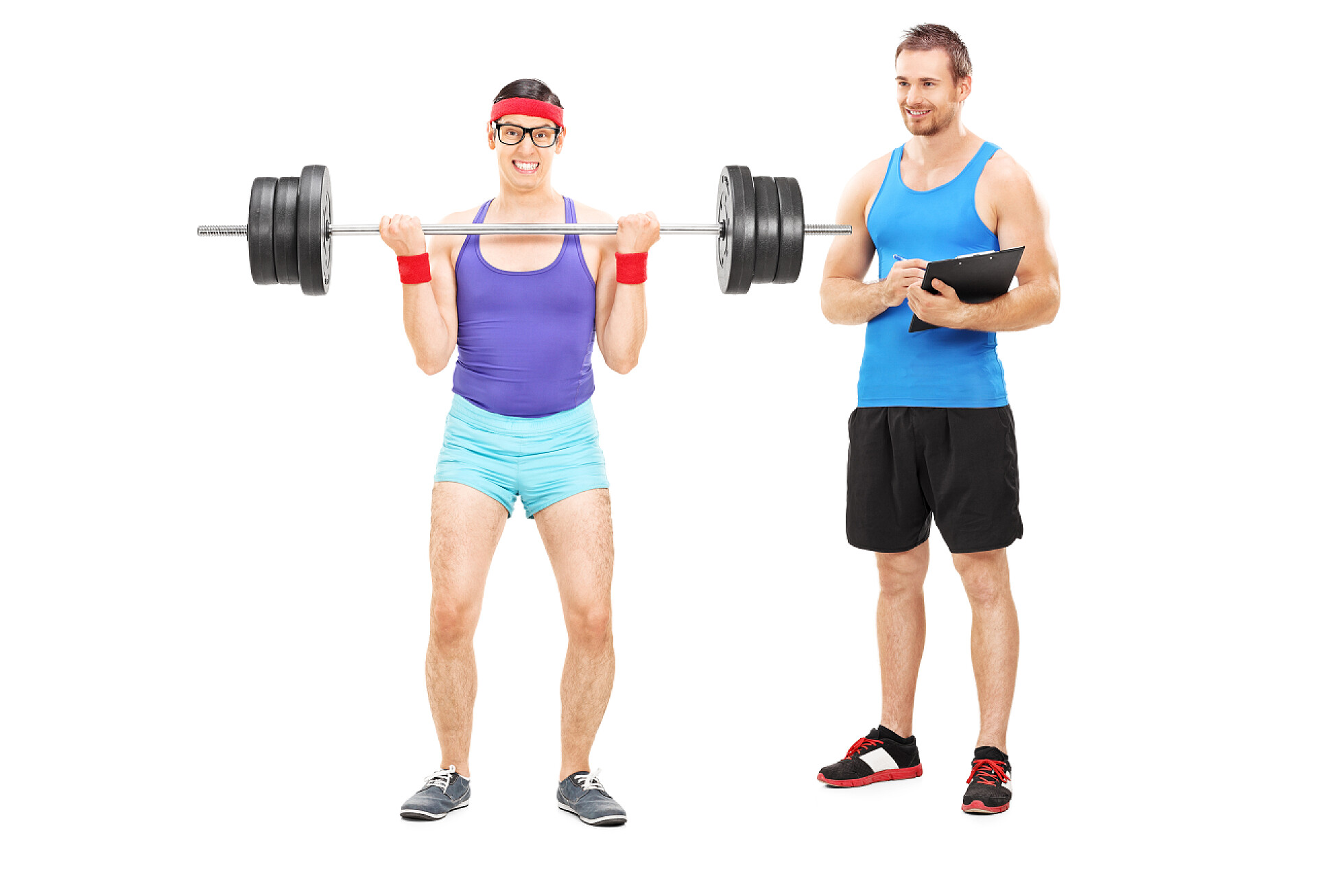 白色背景上的健身男女锻炼与健身教练的家伙